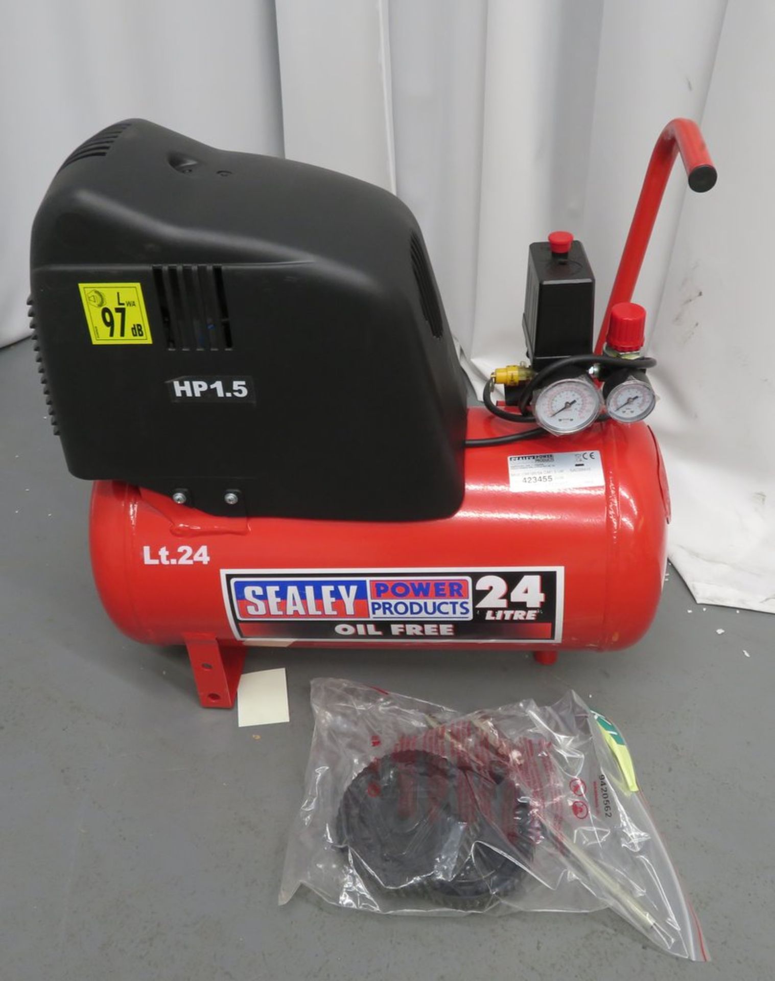 Sealey 24 Litre Electrical Compressor Belt Drive 1.5hp Oil Free. Model: SAC02415.