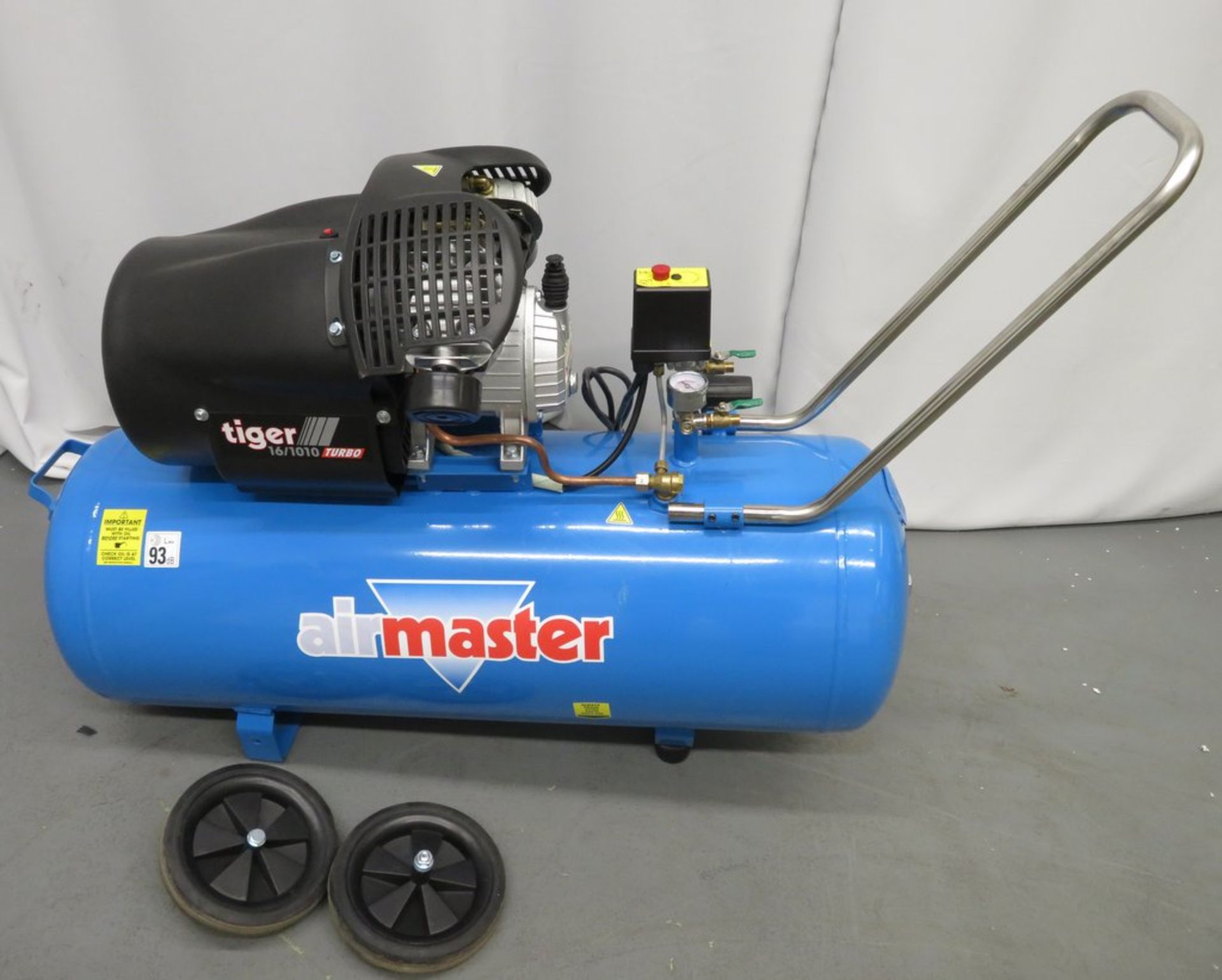 Airmaster Tiger 3hp 100 Litre Air Compressor. Model: 16/1010.