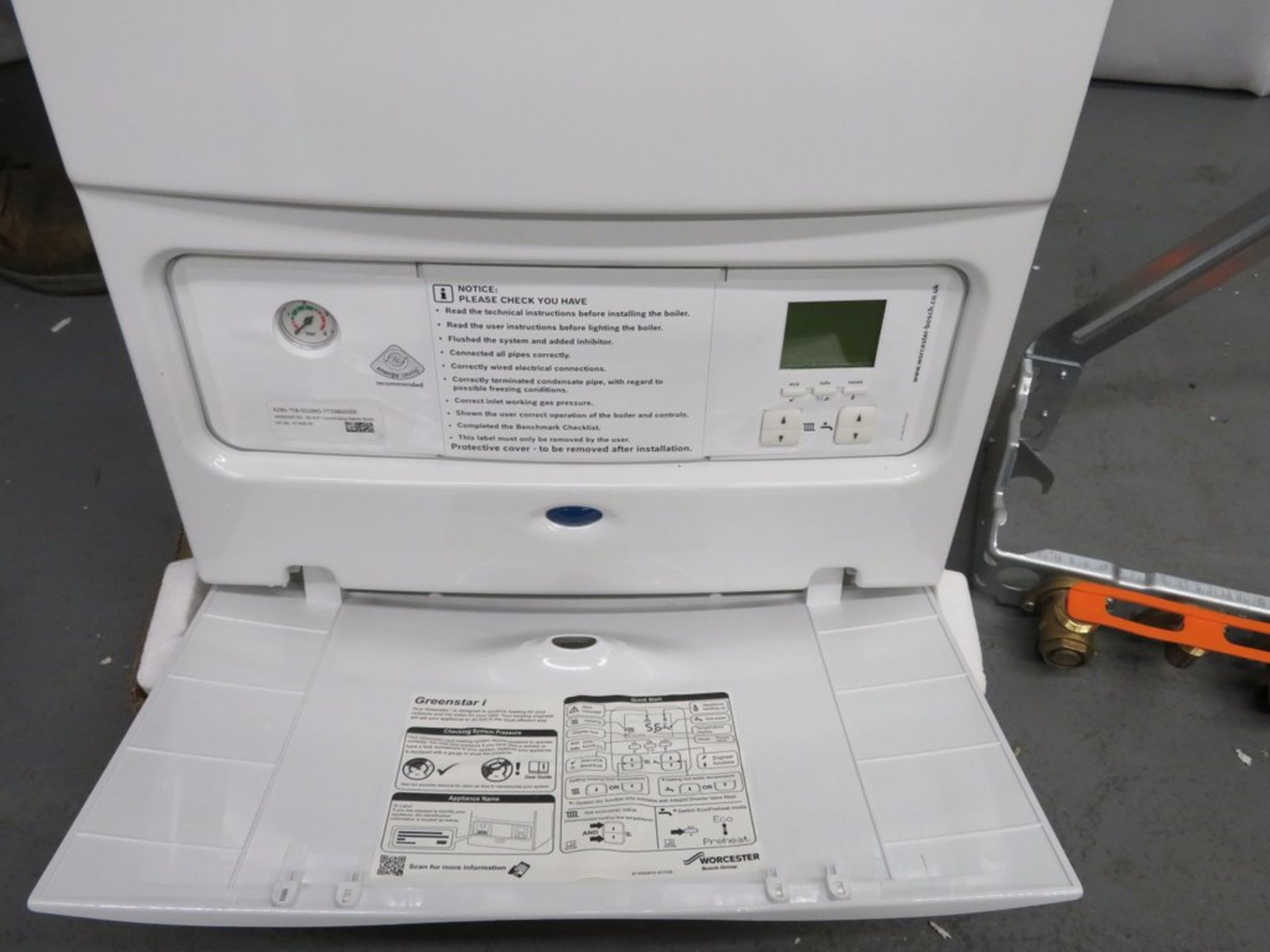 Worcester Bosch Group 30kw Gas Fired Condensing Boiler. Model: Greenstar 30i. - Image 5 of 14