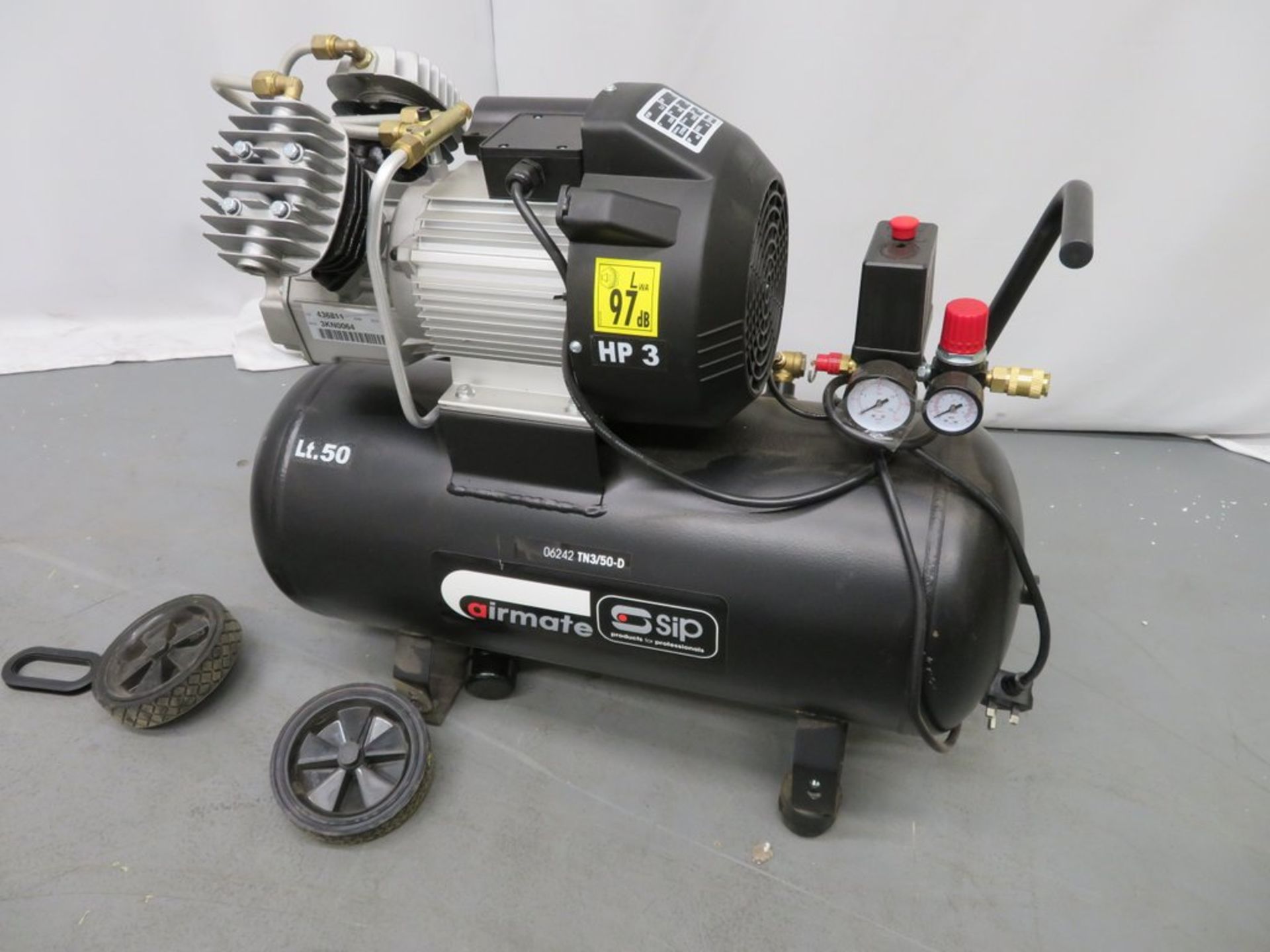 SIP Airmate TN 3/50-D Oil Lubricated Air Compressor 14 CFM. - Image 8 of 14