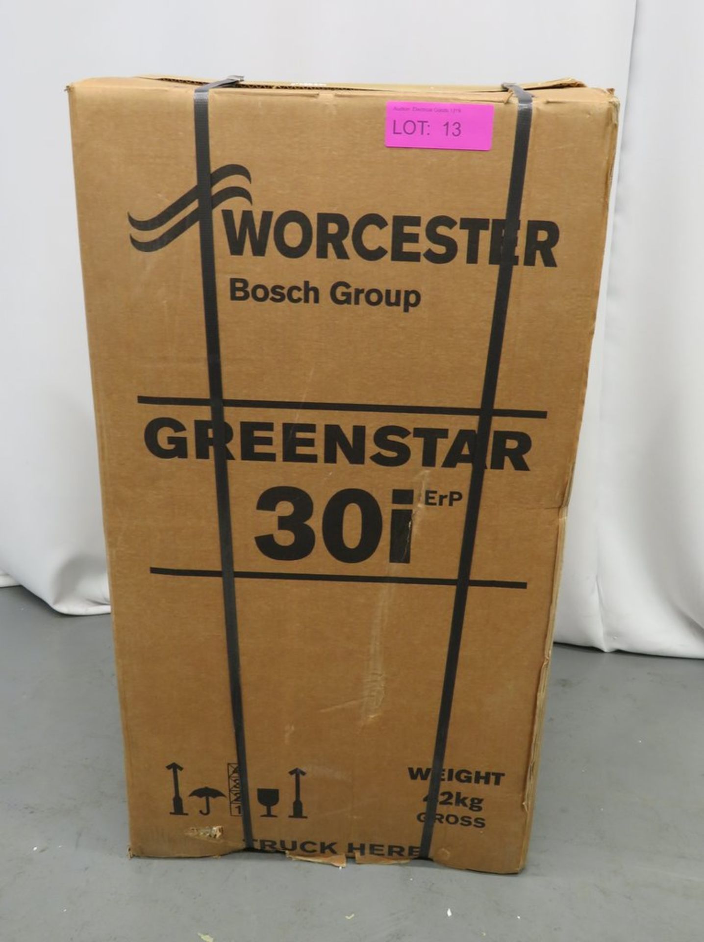 Worcester Bosch Group 30kw Gas Fired Condensing Boiler. Model: Greenstar 30i. - Image 12 of 14