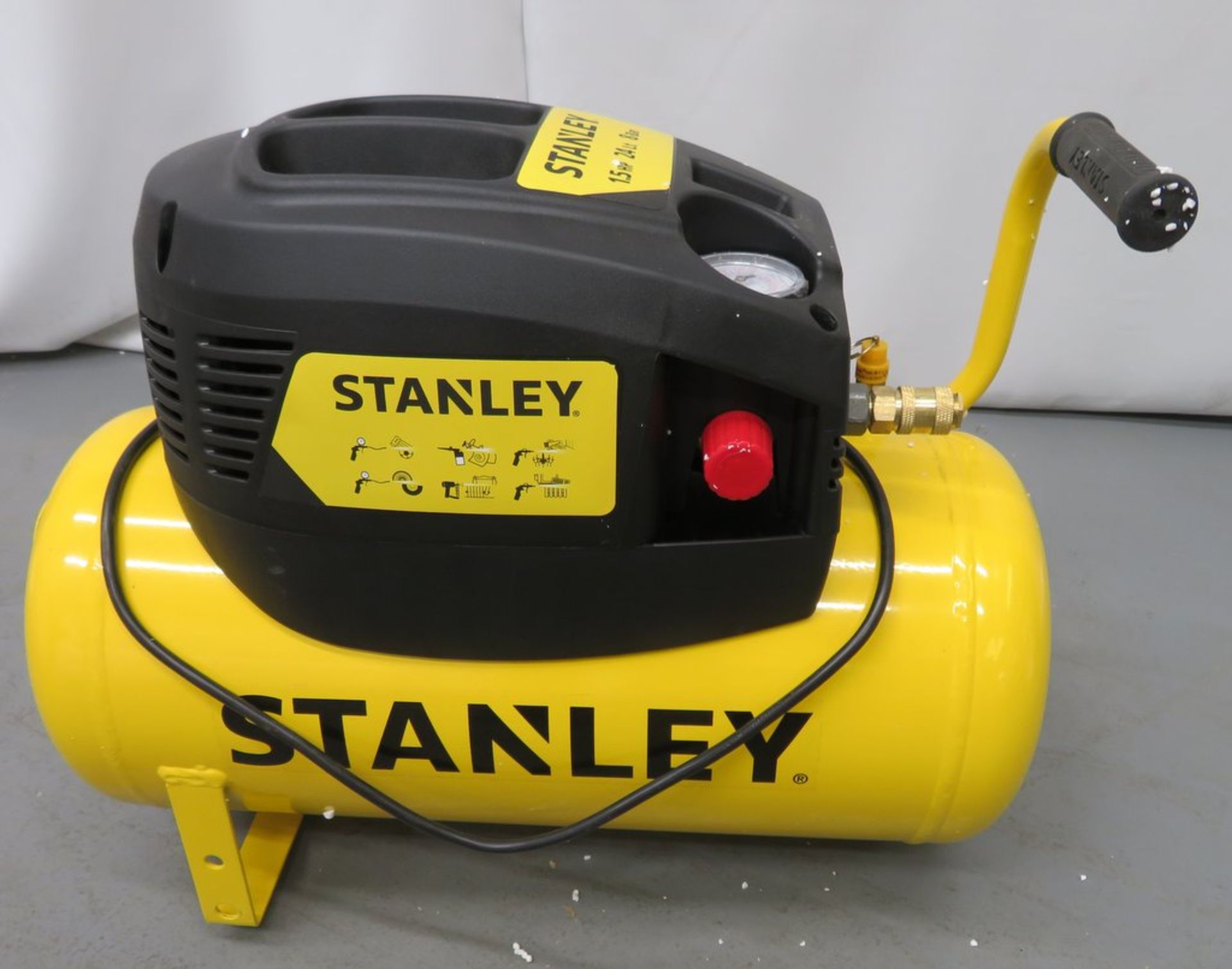 Stanley 24 Litre Electrical Air Compressor, With Accessories Kit. Model: 8216035SCR011. 230v.