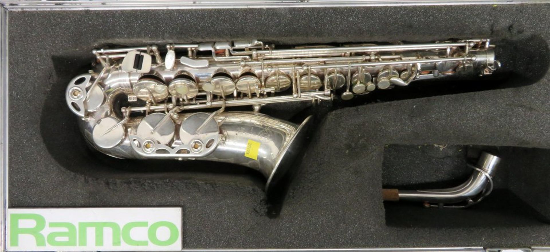 Henri Selmer Super Action 80 Serie 2 Alto Saxophone Complete With Case. - Image 2 of 15