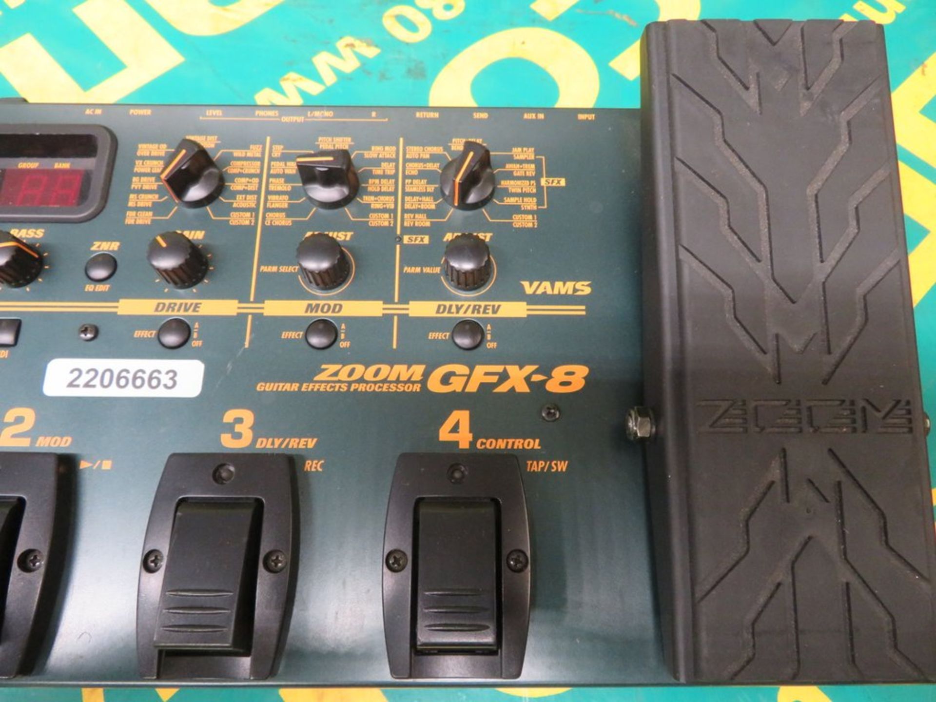 Zoom Guitar Effects Processor GFX-8. - Image 5 of 8