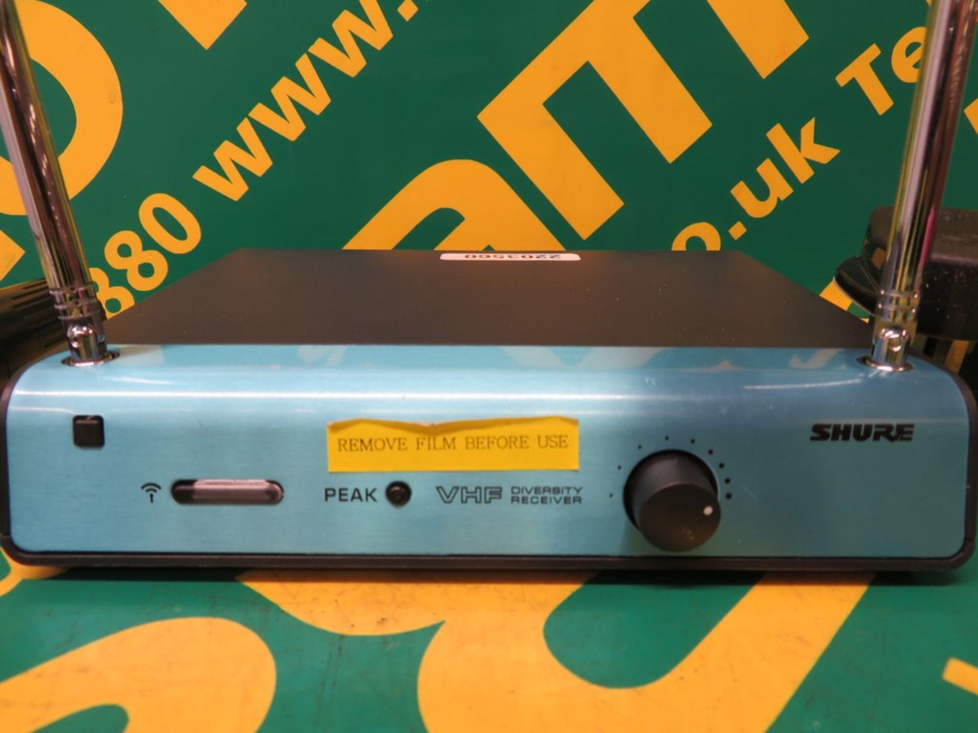 Shure SM58 Microphone With T4A-BB Receiver 175.000Mhz. - Image 5 of 6