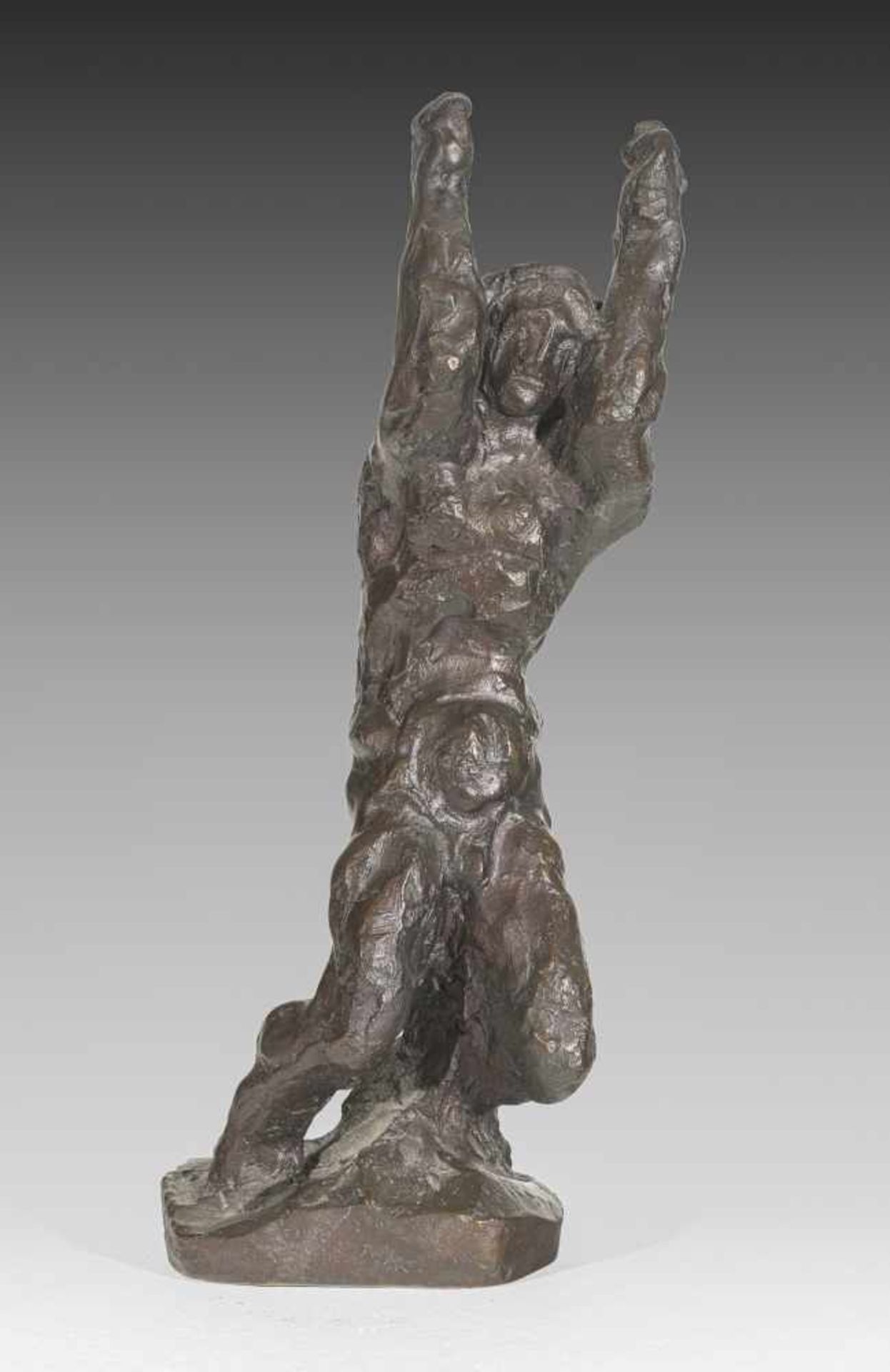 Anton HanakBrünn 1875 - 1934 WienDer brennende MenschBronze patiniert / bronze patinated30 cm