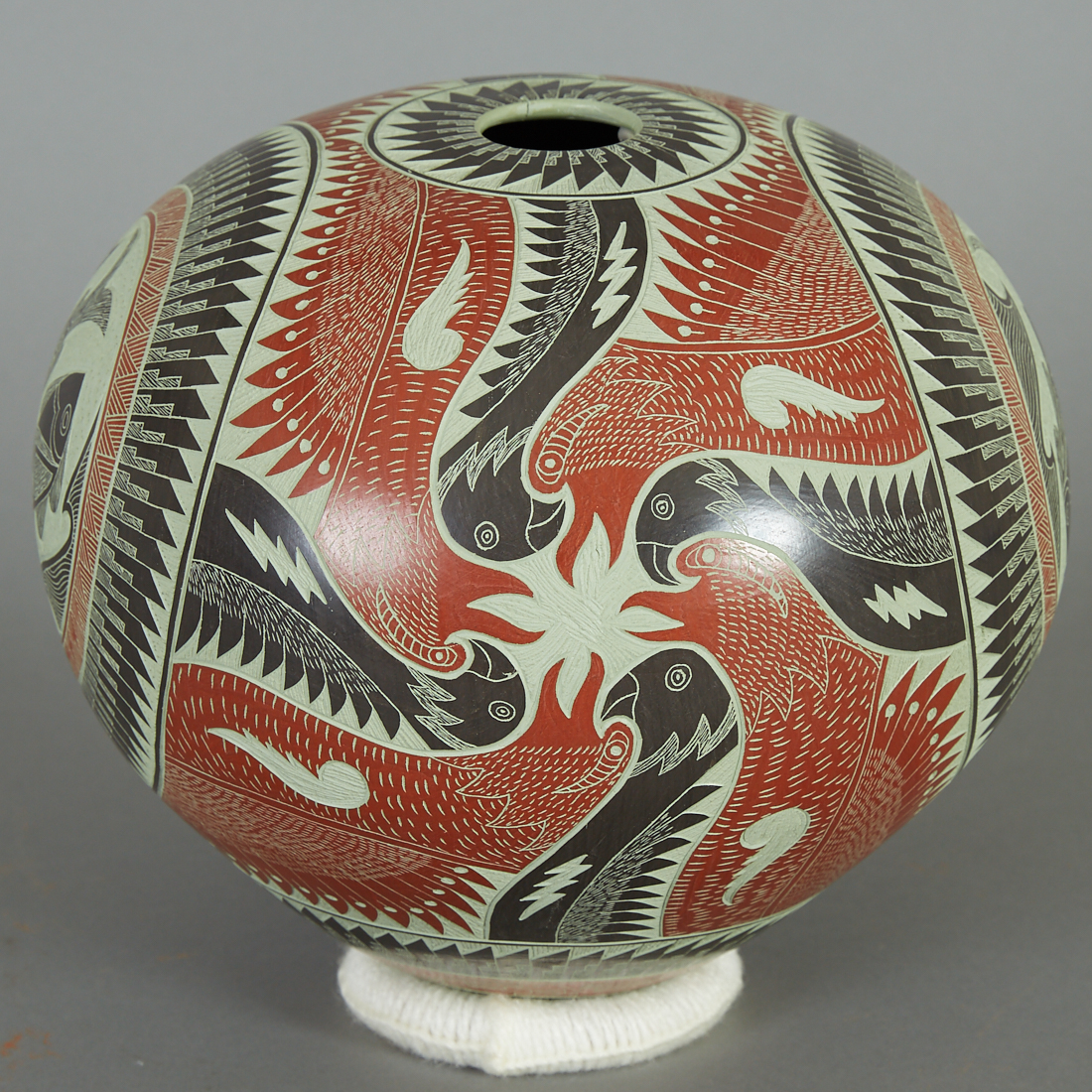 Martin Olivas Quintana Mata Ortiz Vase - Image 2 of 6