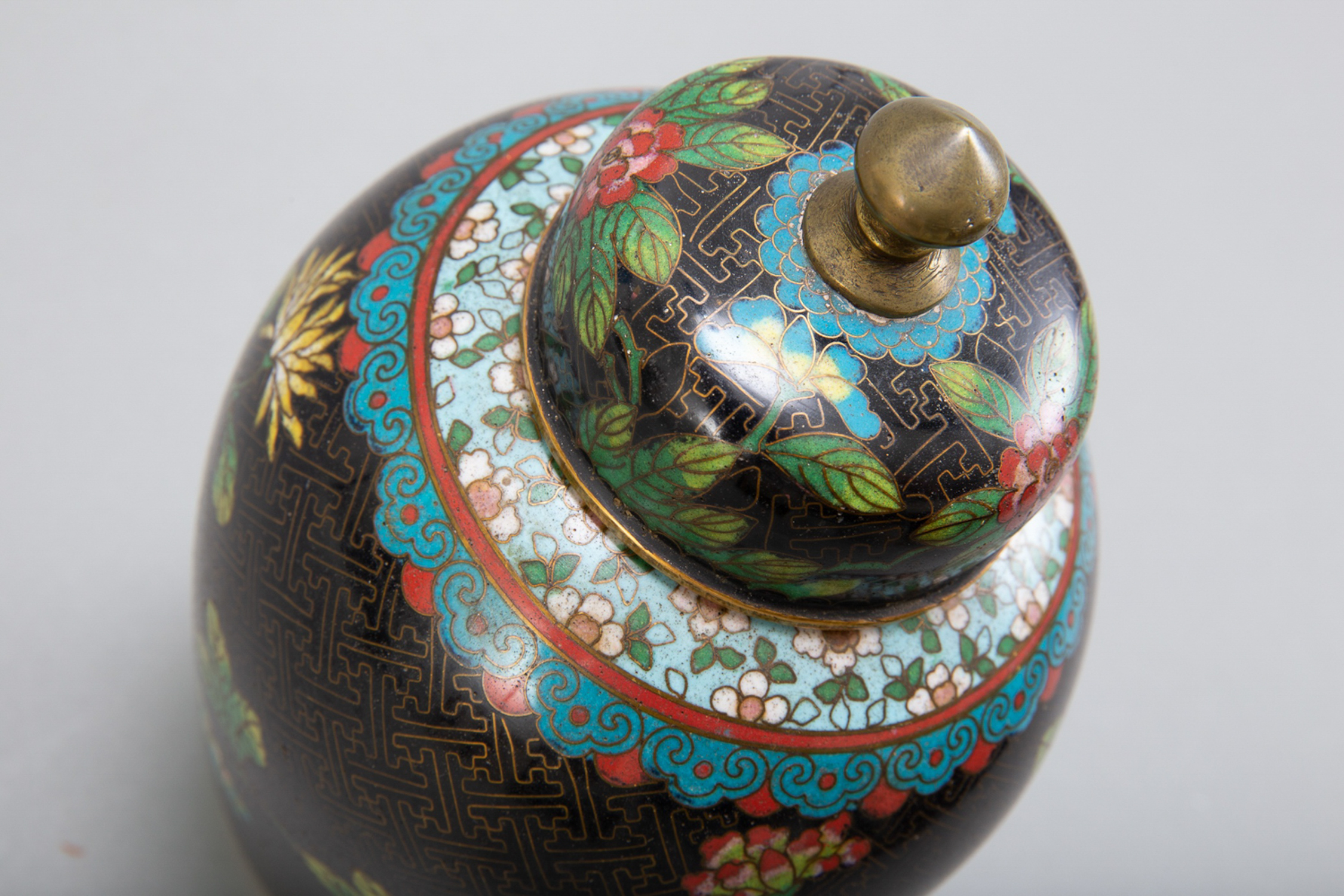Early 20th c. Chinese Cloisonne Covered Vase - Image 2 of 5