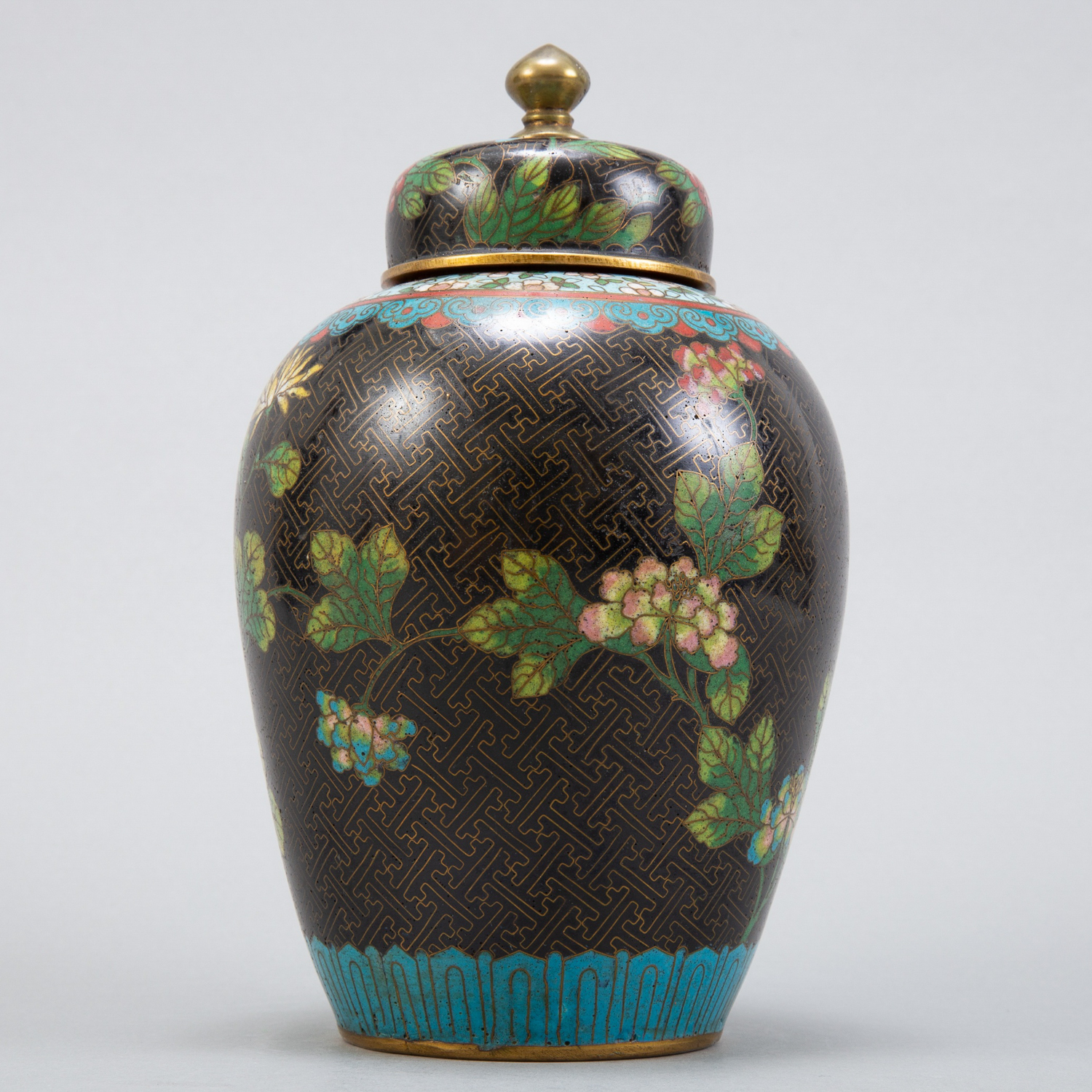 Early 20th c. Chinese Cloisonne Covered Vase - Image 5 of 5