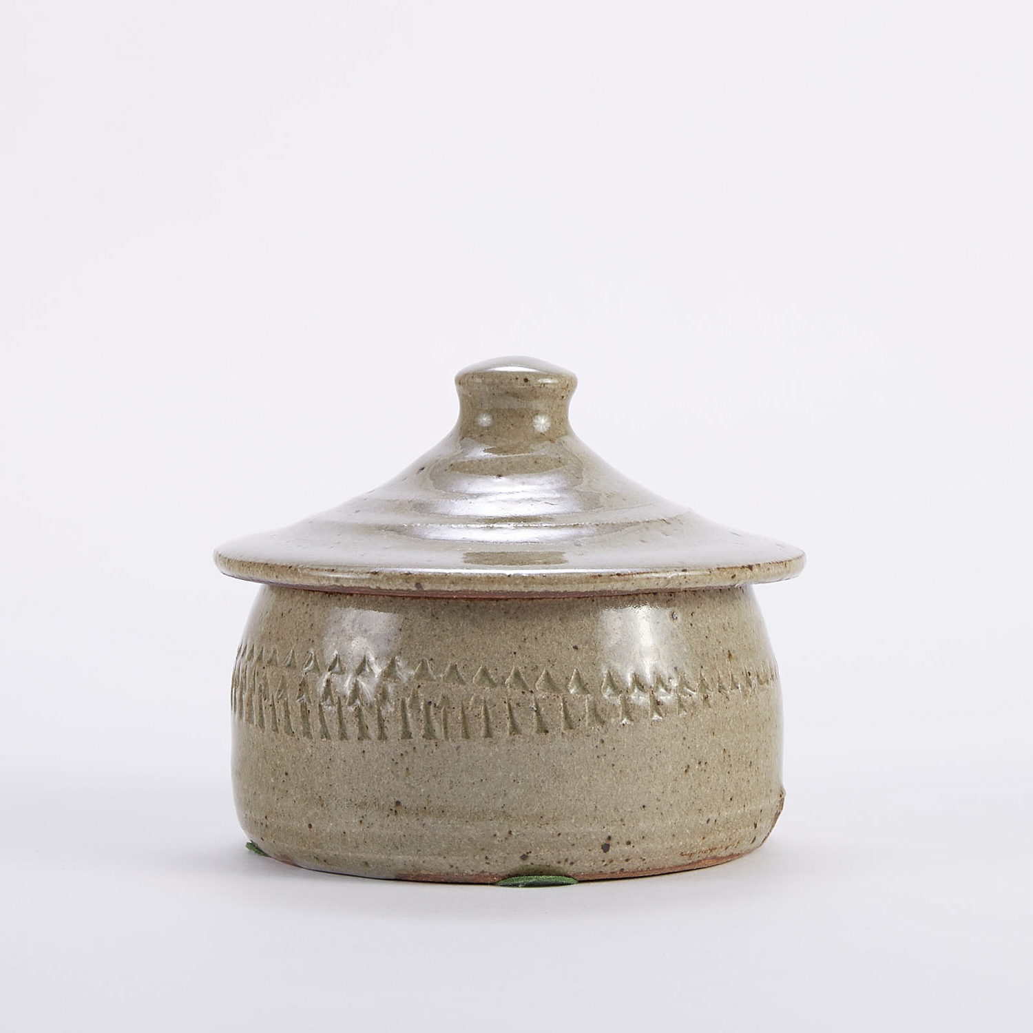 Warren MacKenzie Studio Pottery Lidded Box with Impressed Design - Image 3 of 4