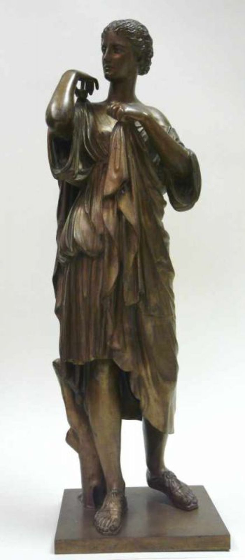 Diana (Artemis) GabiiBronze - Statue der Artemis bzw. Diana, Göttin der Jagd, des Waldes und des