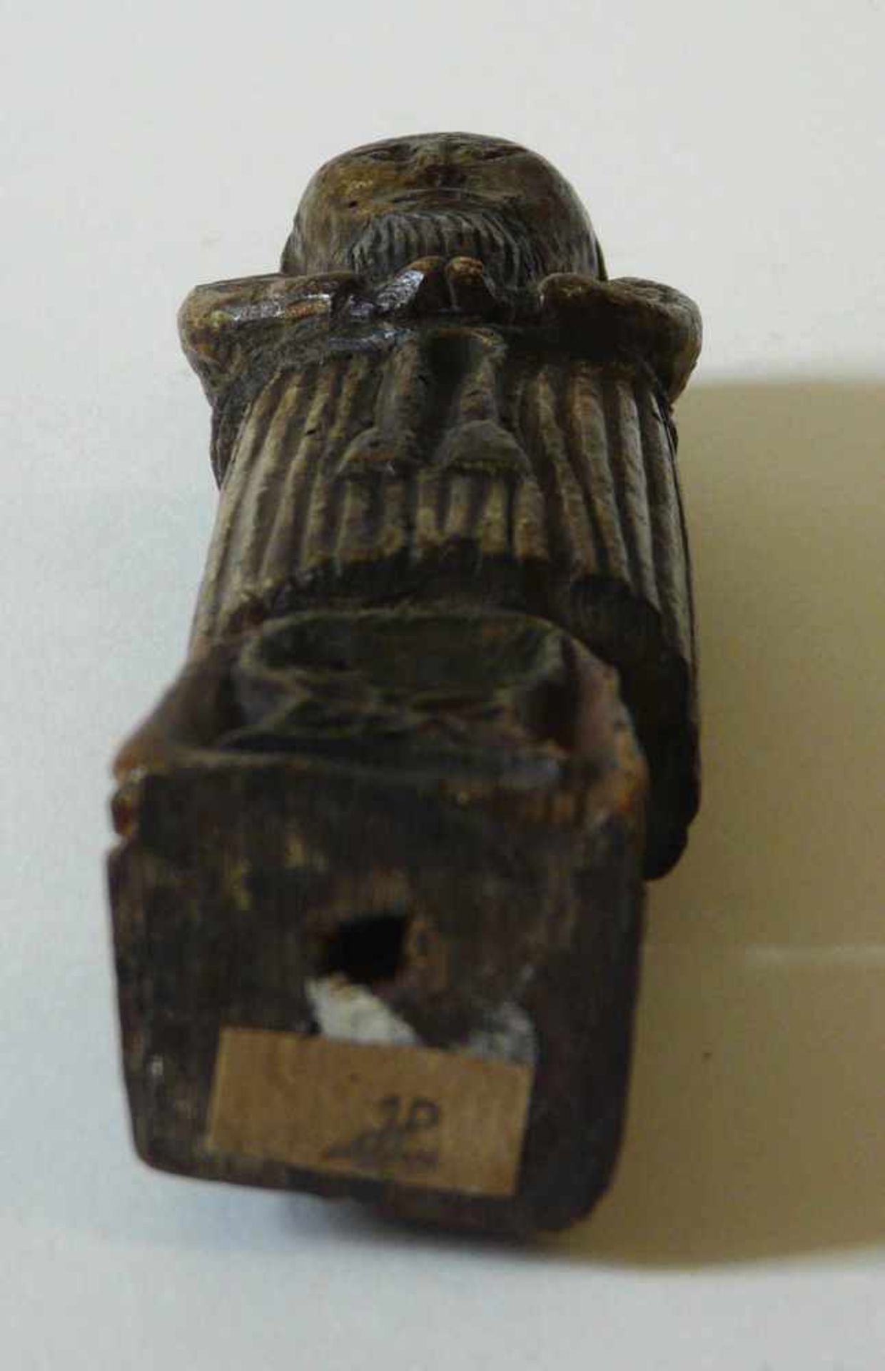 Kleinplastik eines Mönches (wohl 14. Jahrhundert))Holz, vollplastisch geschnitzt, eventuell - Bild 4 aus 4