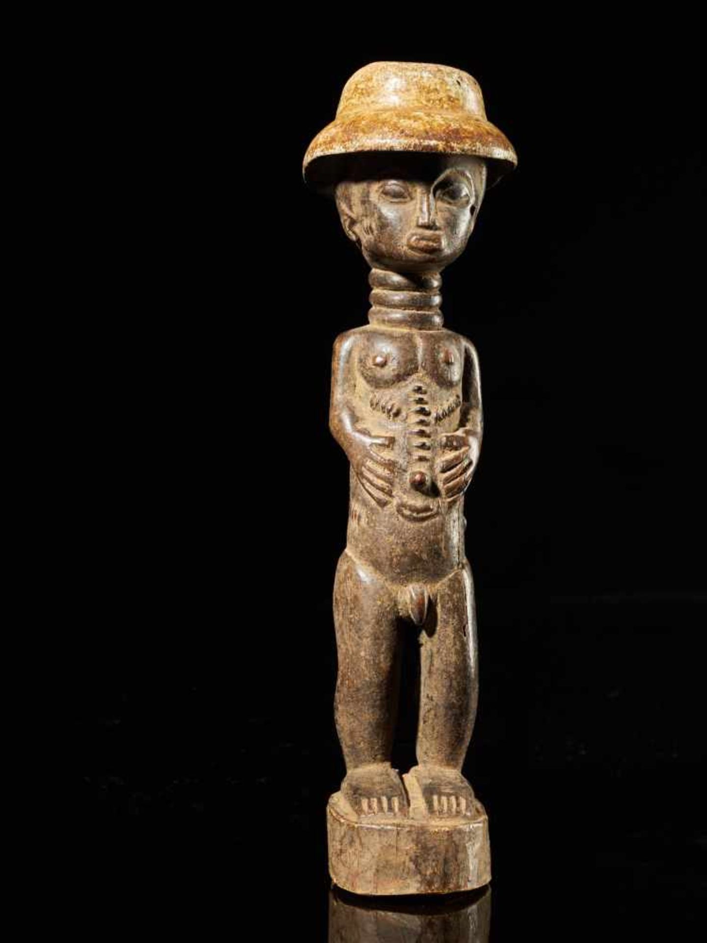 Male Kolon Statue - Baule, Ivory Coast - Tribal ArtMale Wooden Kolon Statue. Origin: Baule people,