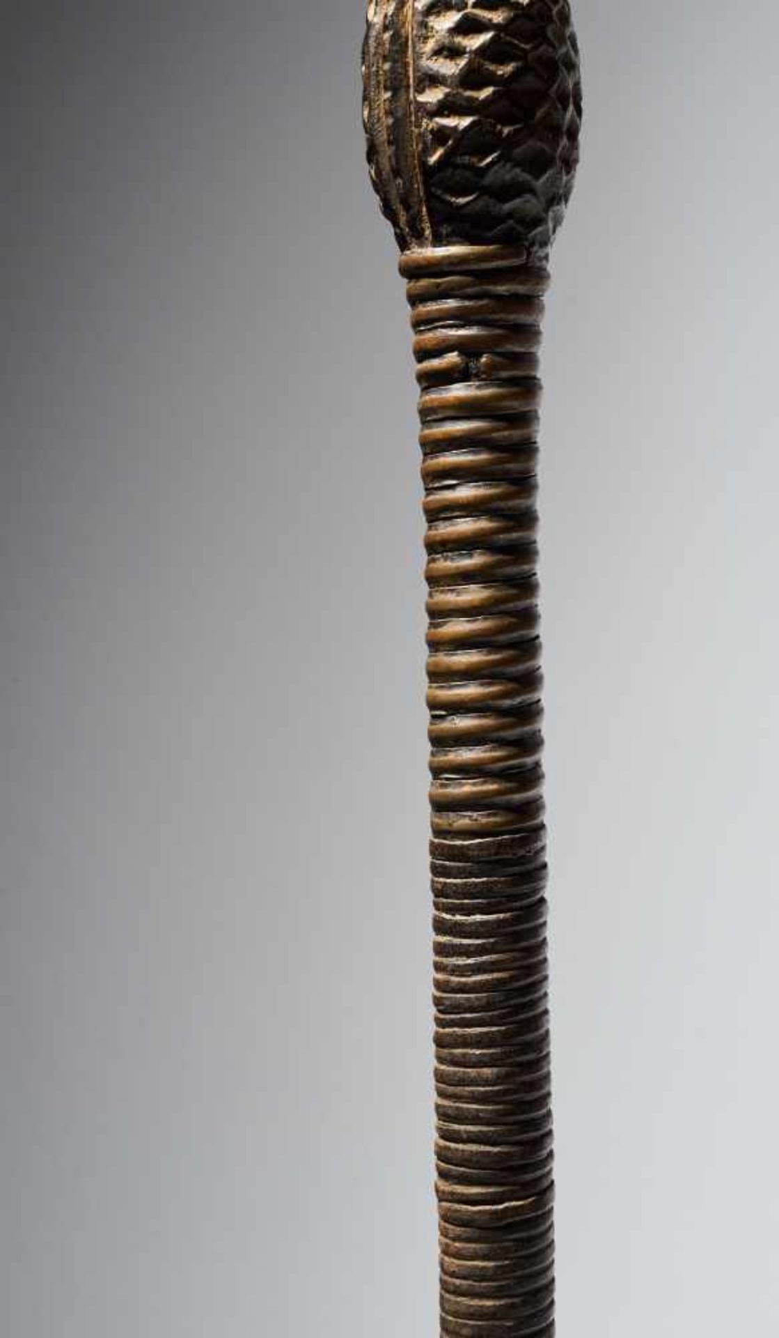 Forged Spear with Decorated Shaft, Kuba People - Tribal ArtThis metal spear has a thin, triangular - Bild 4 aus 10