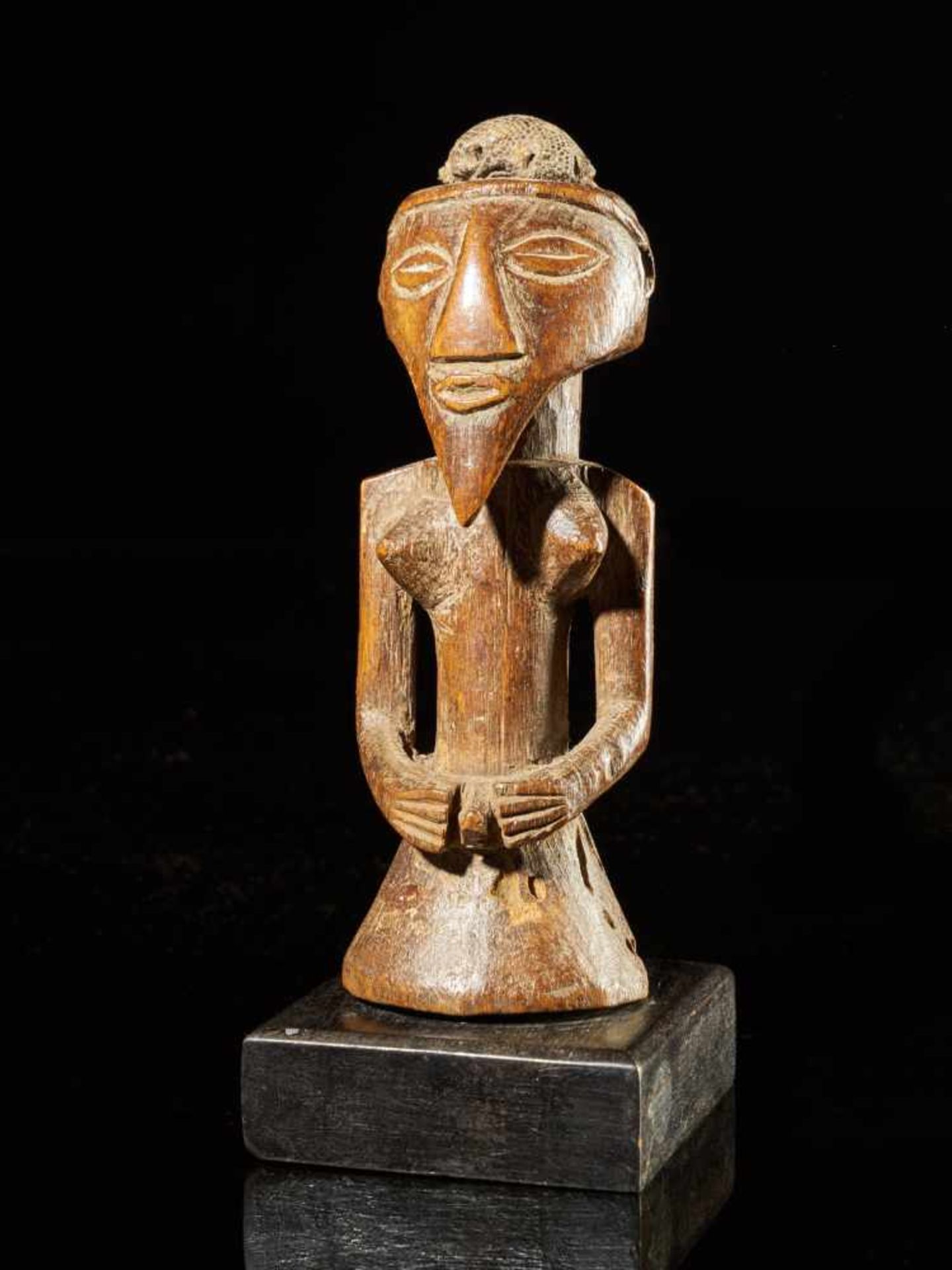 Wooden Statue with nice patina - Kusu People, DRC - Tribal ArtWooden Statue with nice patina -