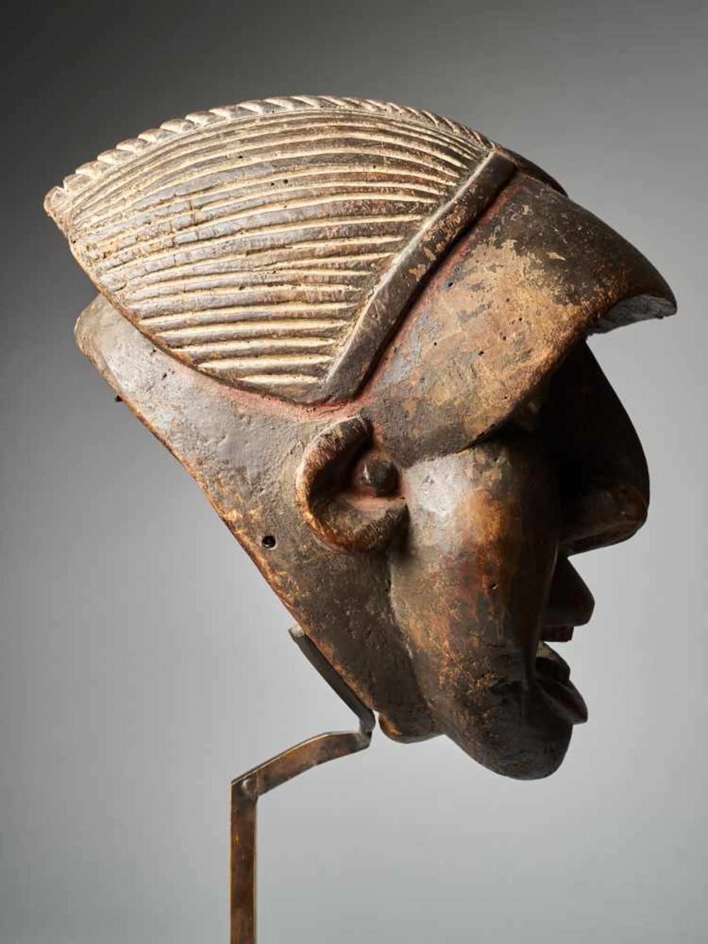 Runner mask 'Mabu' - Wum People, Cameroon - Tribal ArtThe secret association,Kwifon, in each kingdom - Bild 4 aus 5