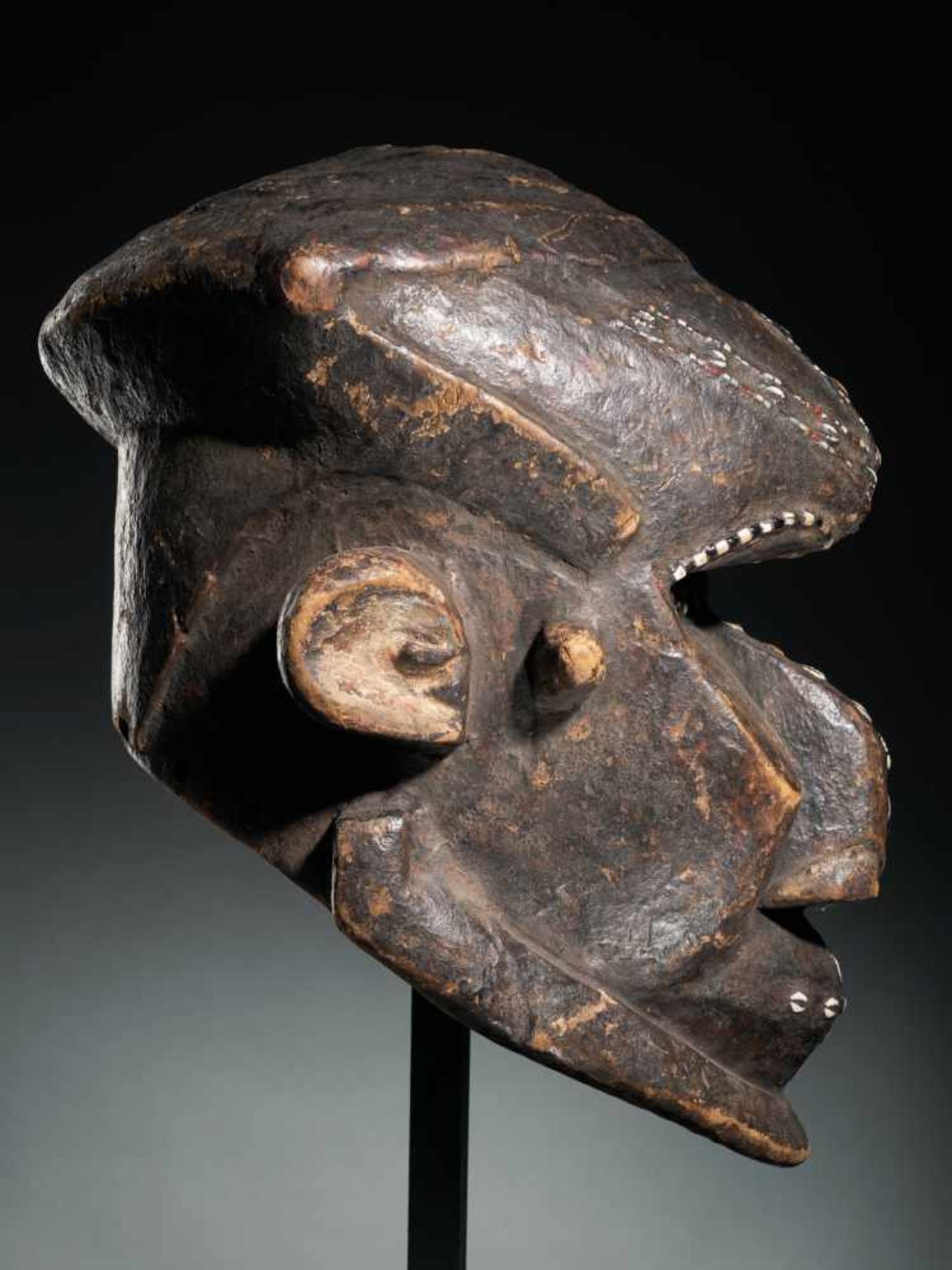 Bongo Helmet Mask - Kuba People, DRC - Tribal ArtFine example of a great Bongo Mask.Bongo masks - Bild 3 aus 4