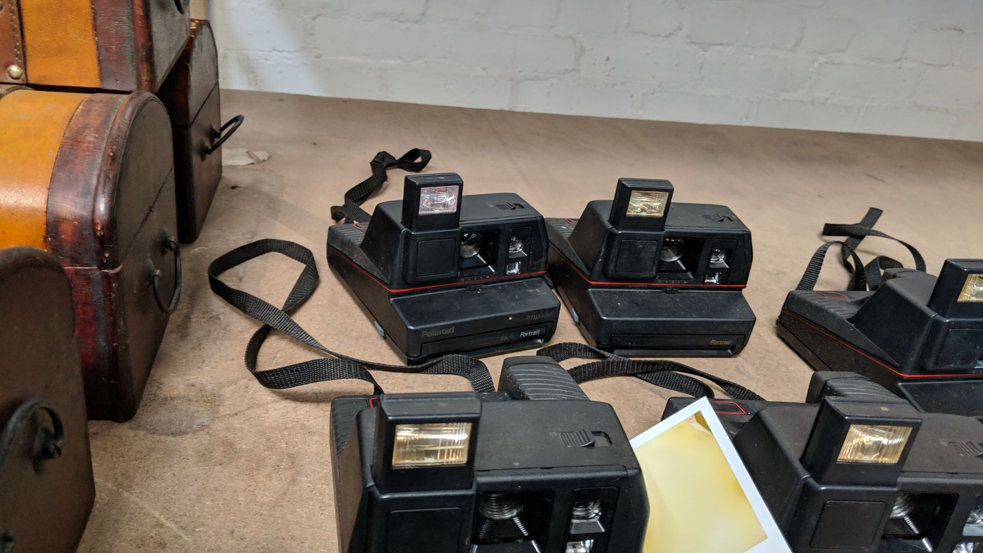 6 off Polaroid Impulse cameras IMPORTANT: Please remember goods successfully bid upon must be paid - Image 5 of 5