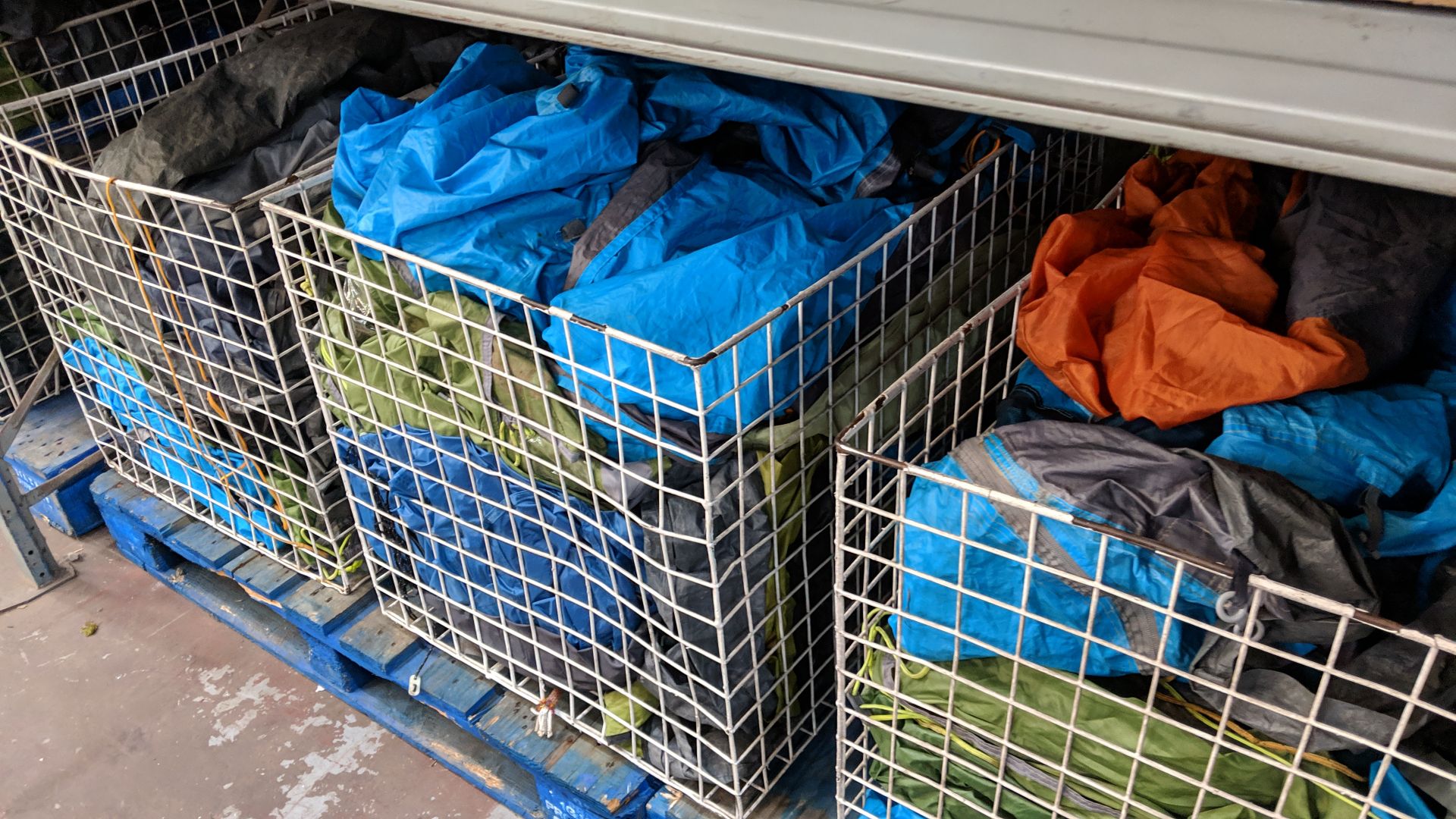 Contents of 5 large cages of assorted groundsheets, tarps & other camping related items - cages - Image 8 of 17