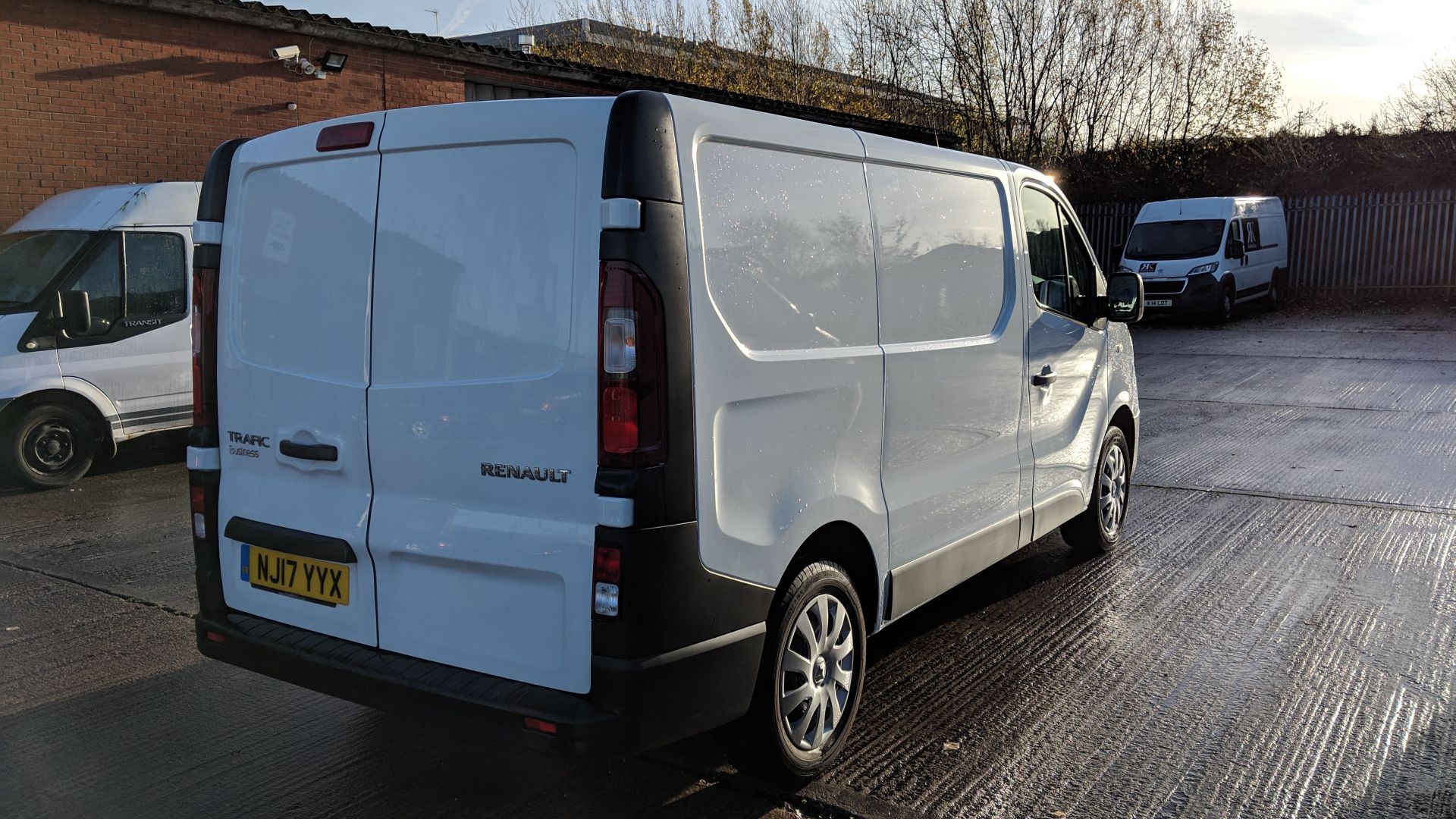 2017 Renault Trafic SL27 DCi 120 Business panel van - Image 3 of 25