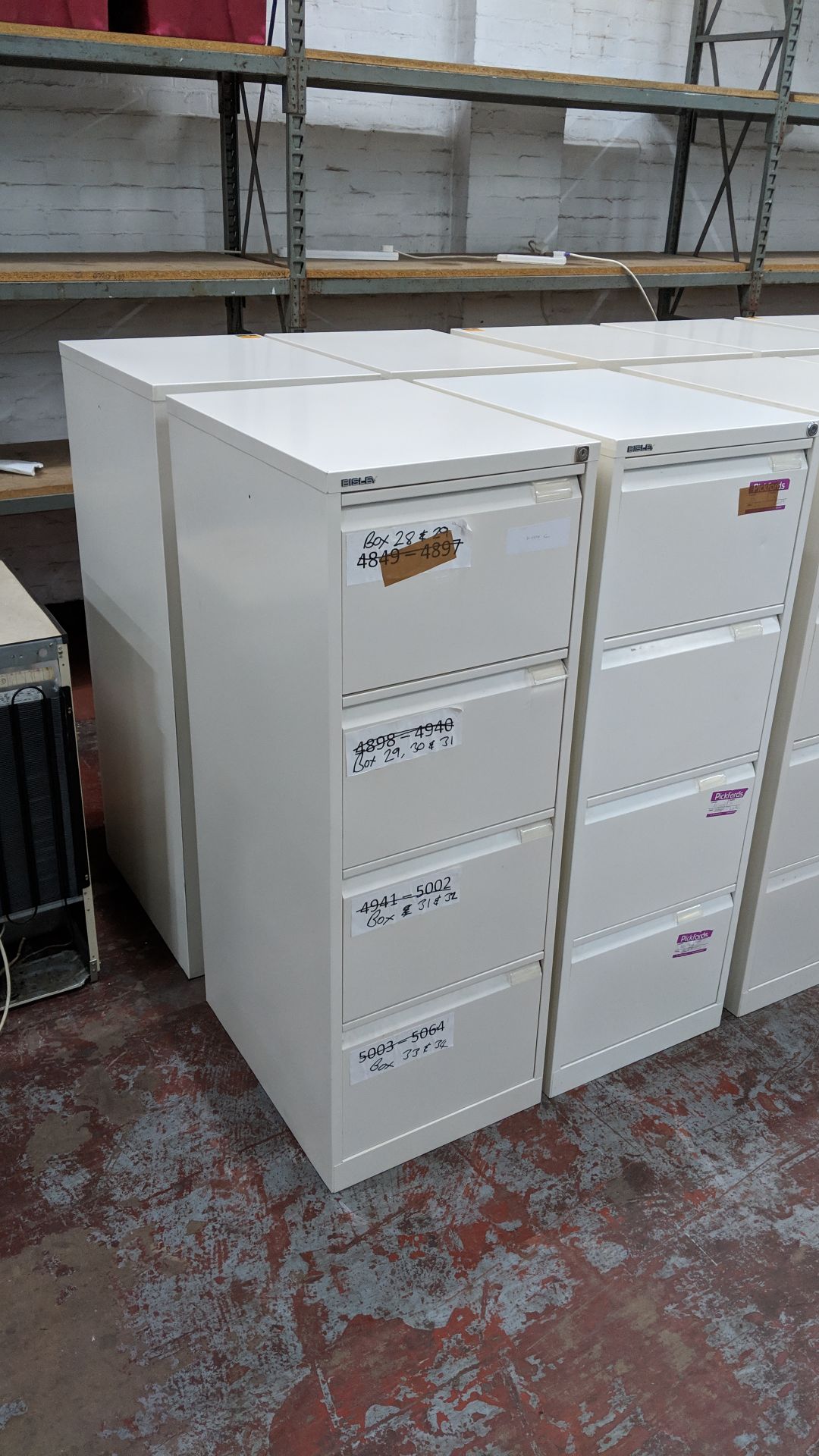 4 off Bisley off-white metal 4 drawer filing cabinets IMPORTANT: Please remember goods - Image 3 of 6