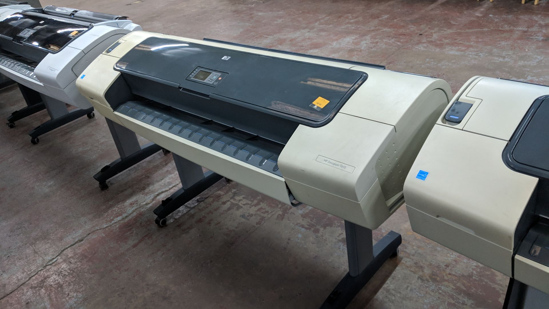 HP DesignJet T610 44" wide format printer, serial no. MY76J0C03W, factory model Q6712A IMPORTANT: