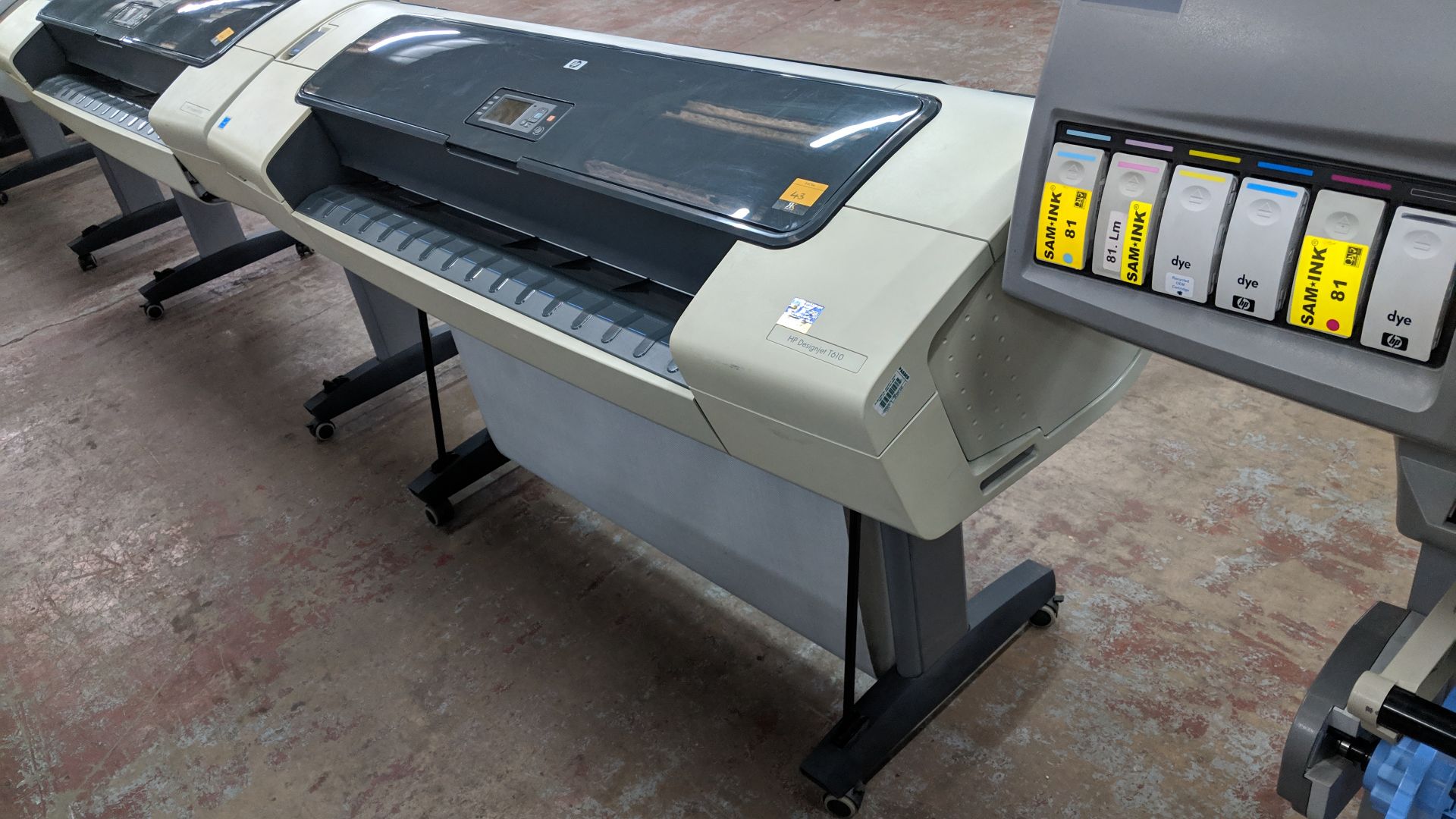 HP DesignJet T610 44" wide format printer, serial no. MY77M1C00F, factory model Q6712A IMPORTANT: - Image 2 of 8