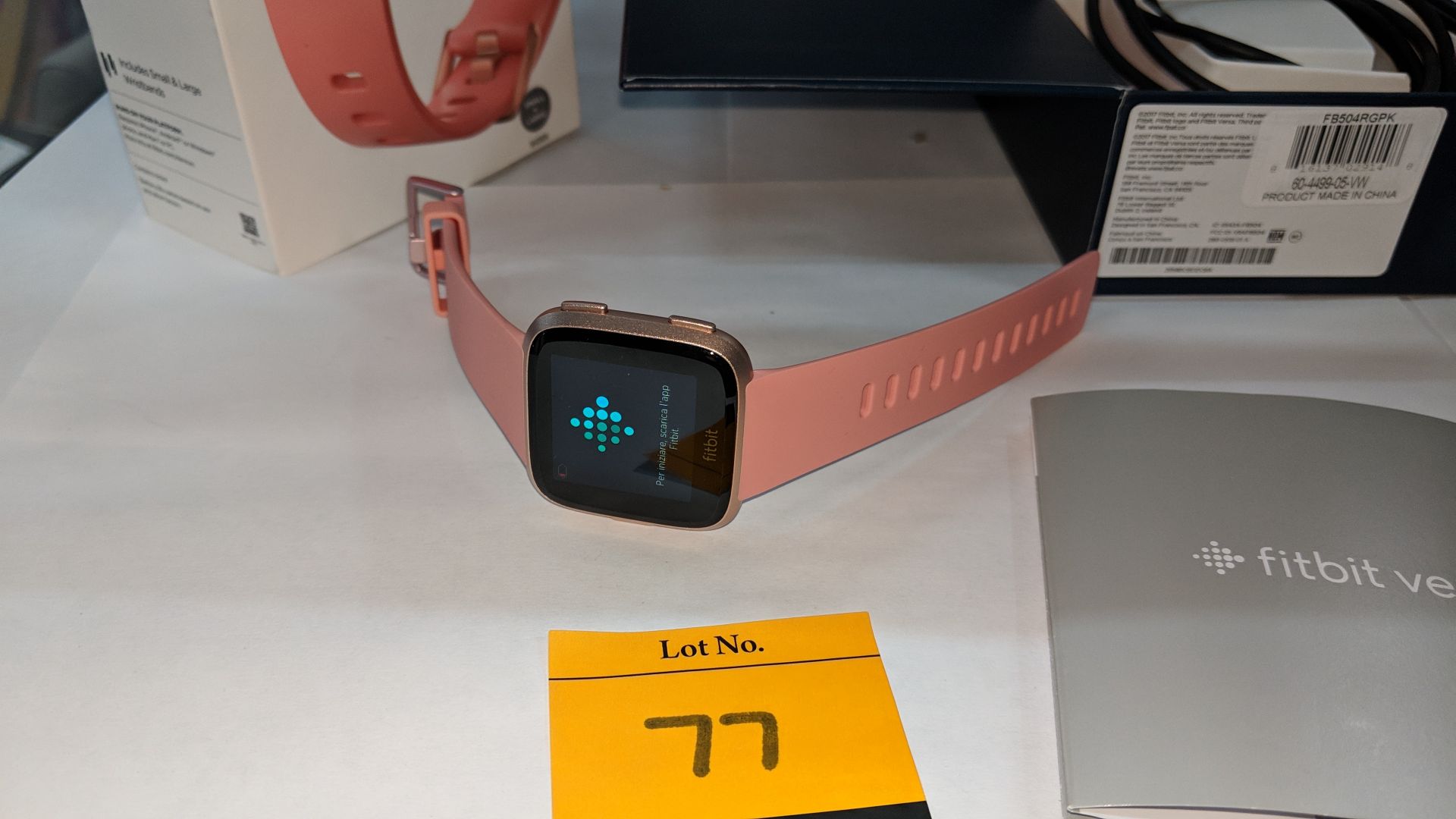 Fitbit Versa Health & Fitness Smartwatch plus assorted accessories, box, etc. This lot is exempt - Image 2 of 12