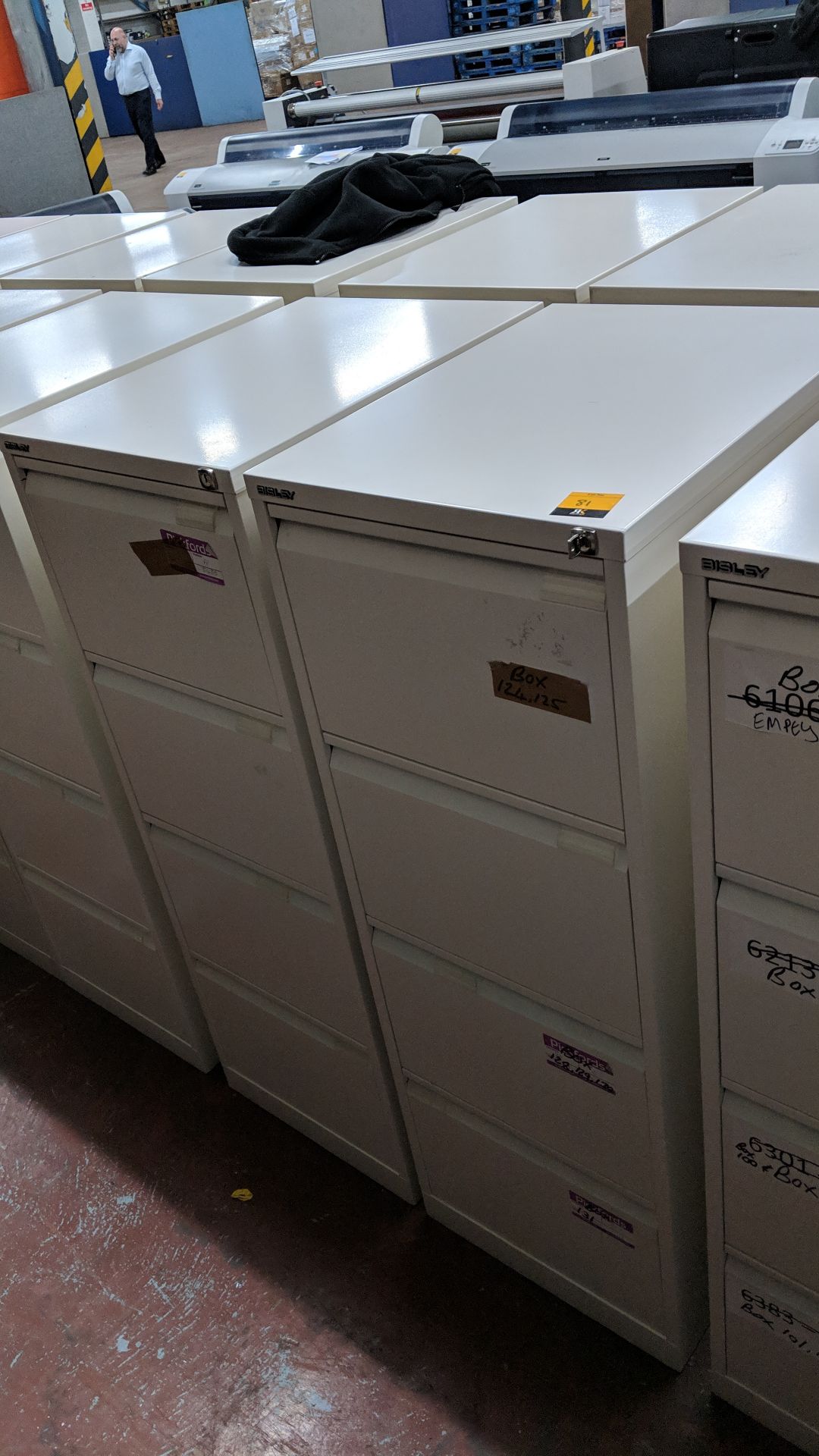 4 off Bisley off-white metal 4 drawer filing cabinets IMPORTANT: Please remember goods - Image 2 of 6