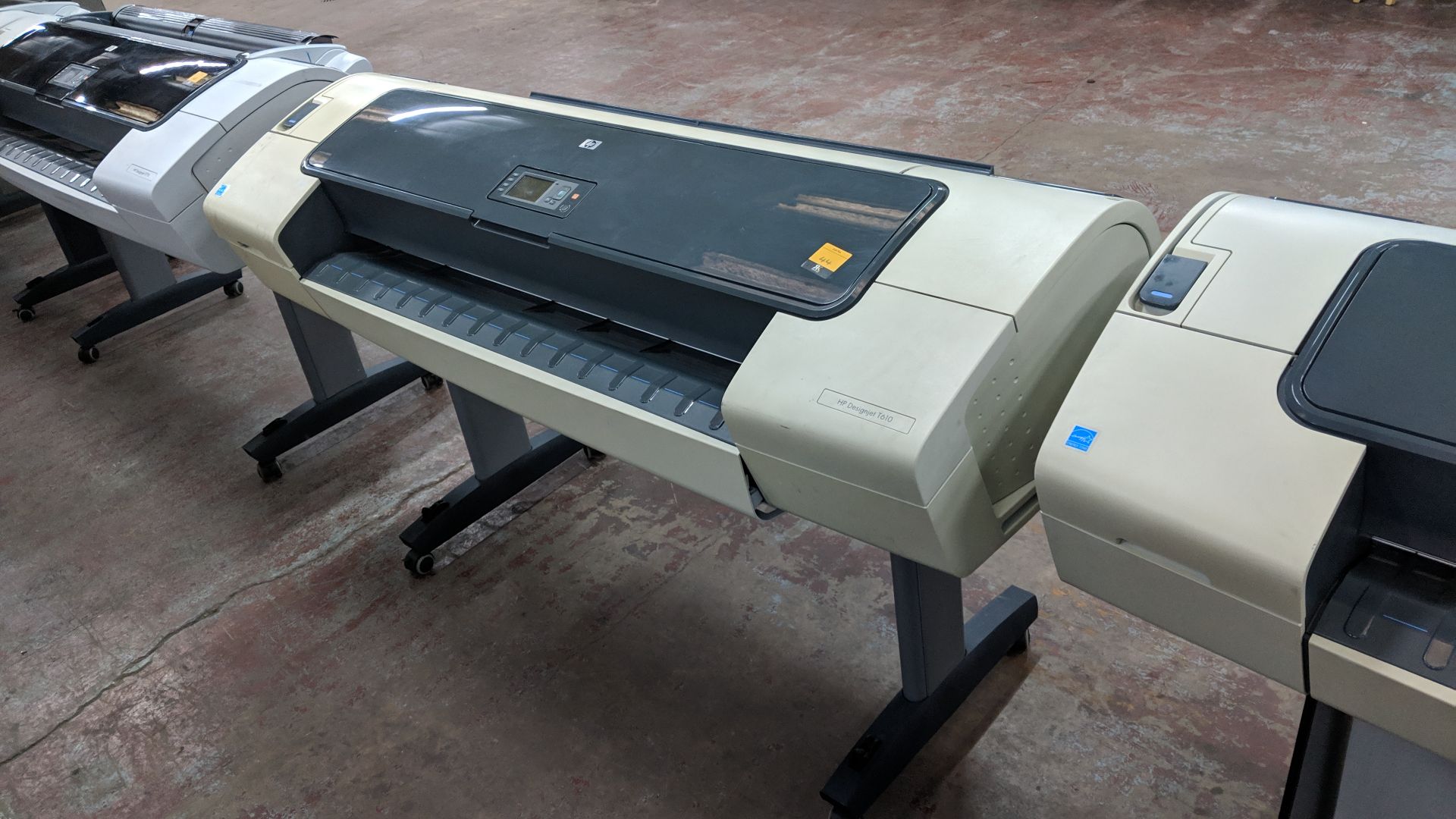 HP DesignJet T610 44" wide format printer, serial no. MY76J0C03W, factory model Q6712A IMPORTANT: - Image 2 of 8