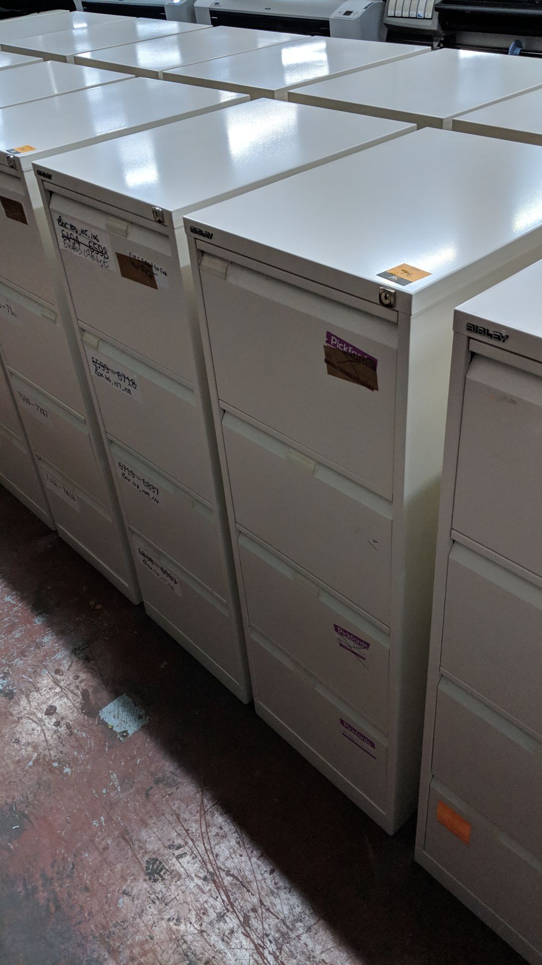 4 off Bisley off-white metal 4 drawer filing cabinets IMPORTANT: Please remember goods - Image 2 of 6
