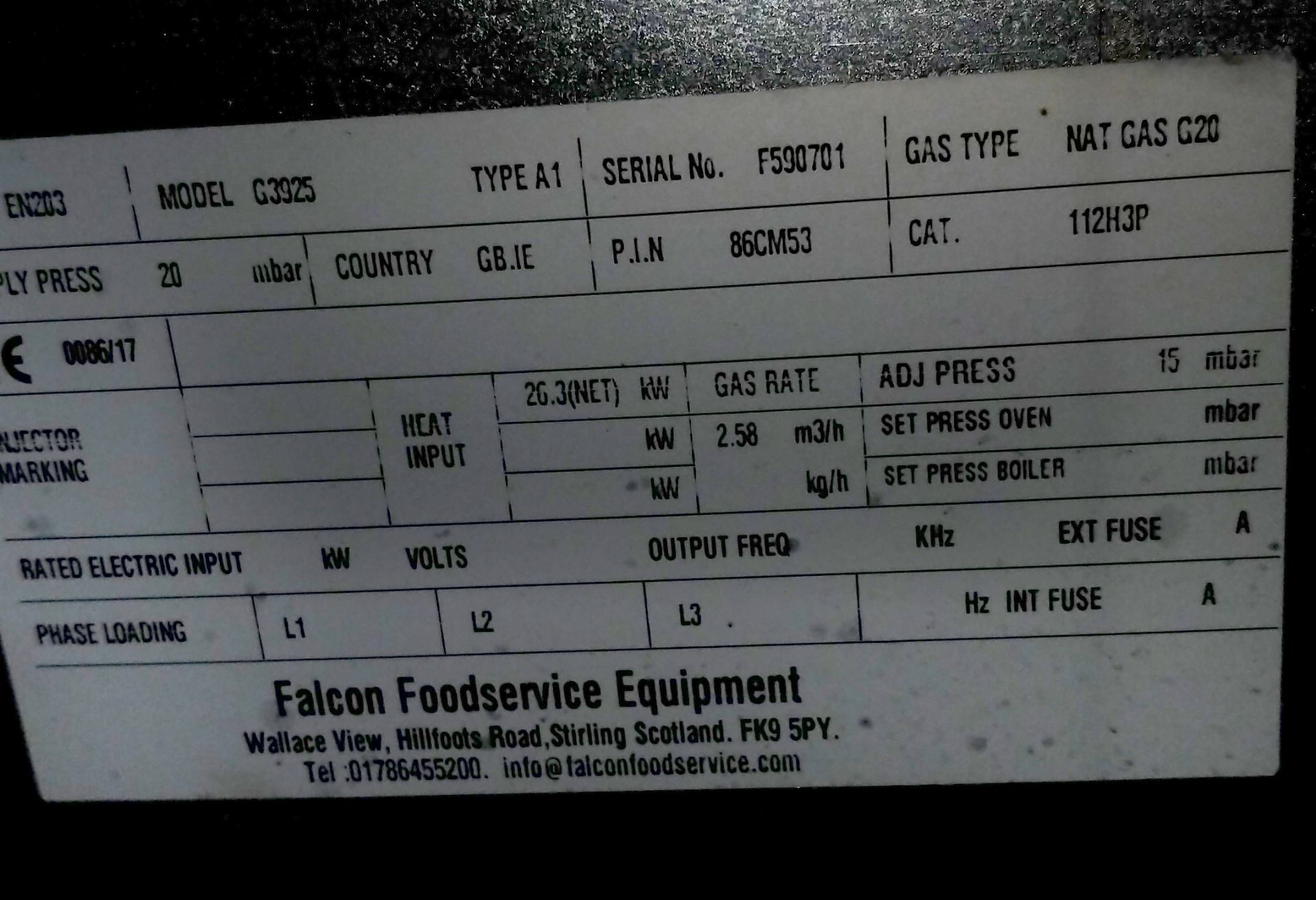 Falcon Dominator Plus Chargrill, natural gas, model G3925, including gas hose Lots 254 - 293 are all - Image 5 of 7