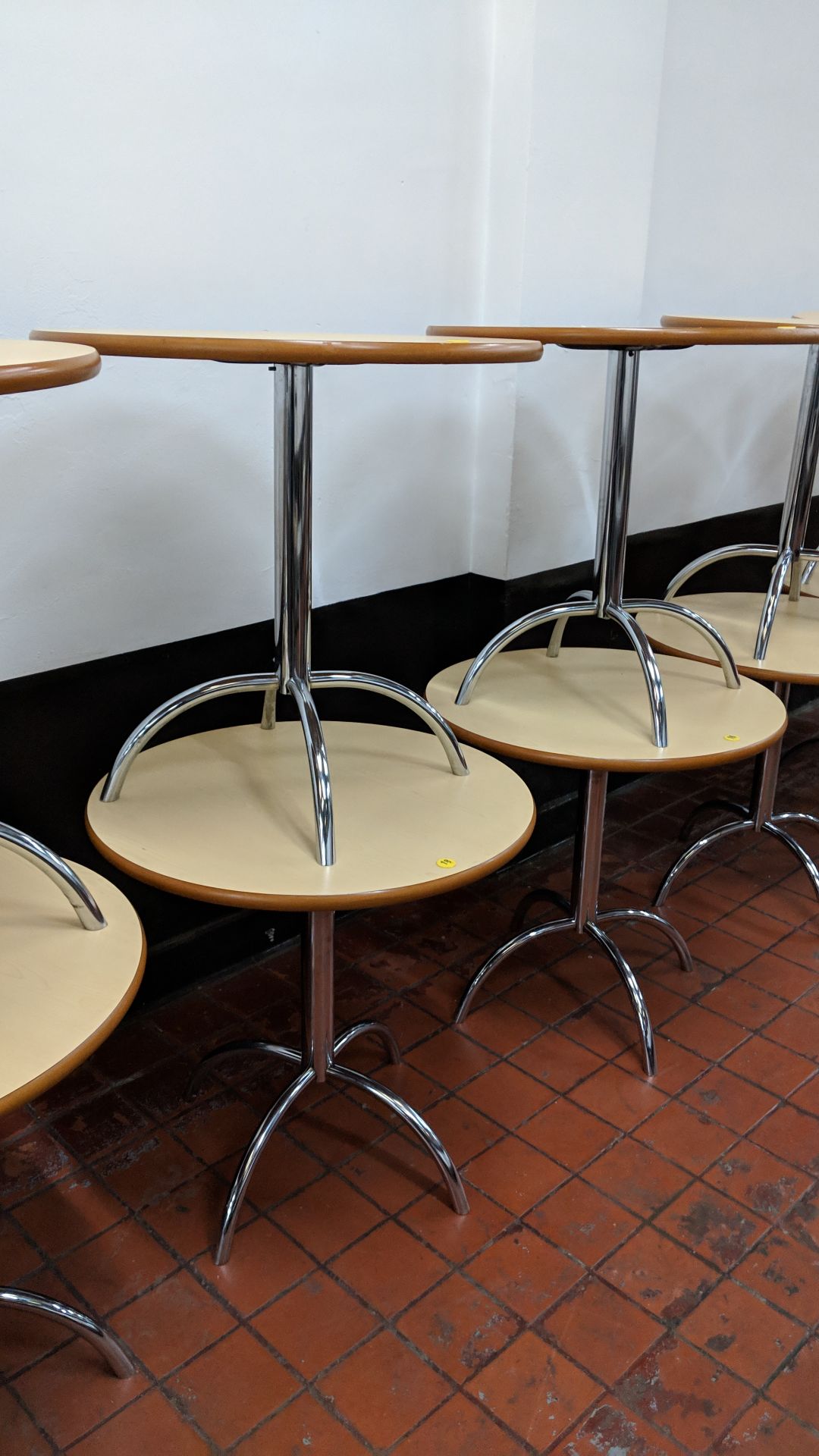 10 off café tables consisting of round tops on single pedestal 4-leg silver metal bases NB. Lots 173 - Image 6 of 6