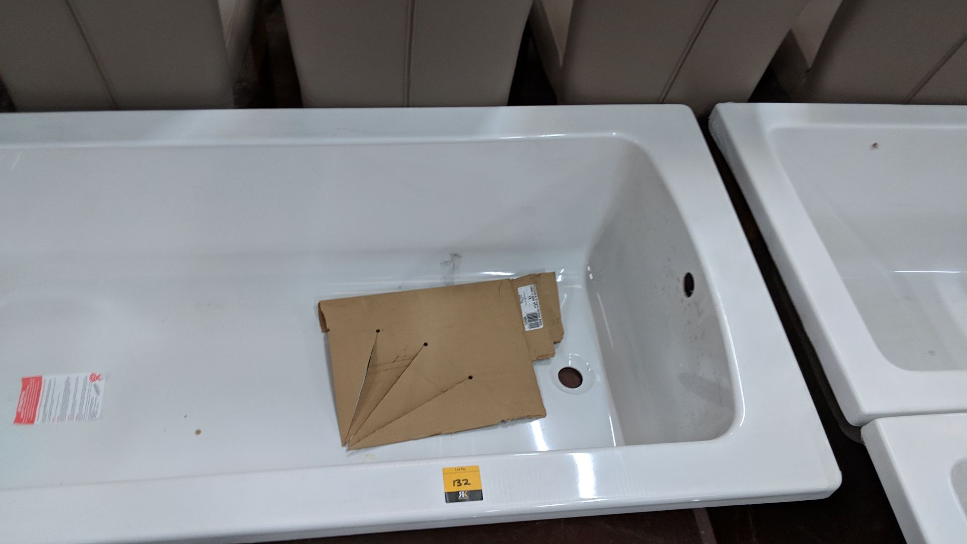 Standard single ended bath 1800x800mm NB. No legs Lots 100 - 142 & 146 - 167 are being sold on - Bild 3 aus 5