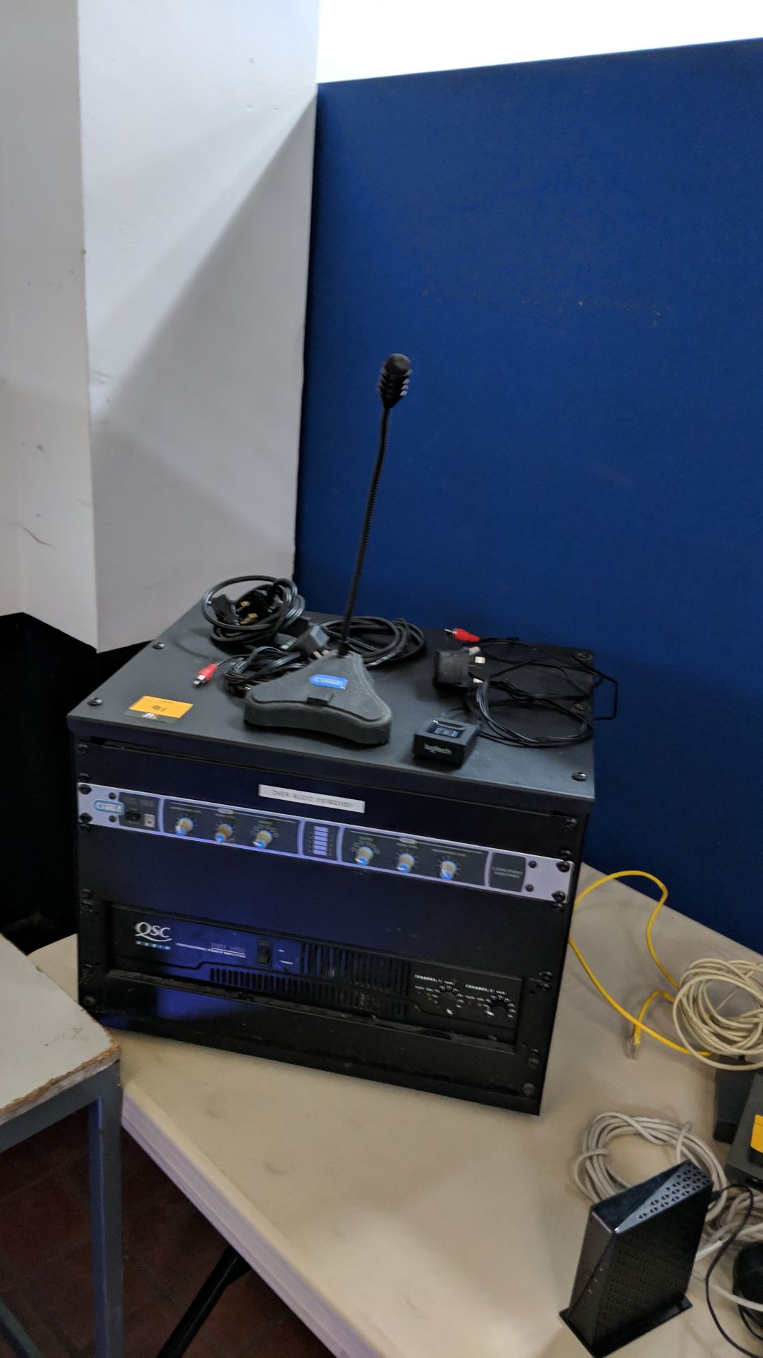 Audio visual equipment comprising mini rack with QSC Audio RMX1450 power amplifier plus Cloud - Image 2 of 18
