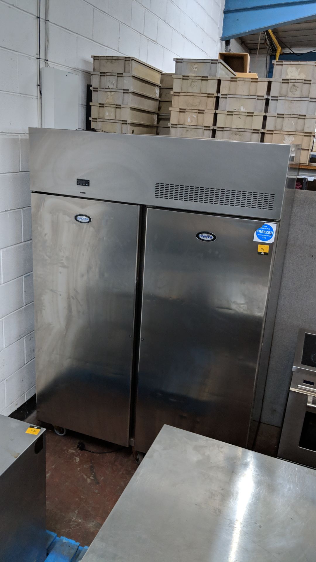 Foster large stainless steel wide mobile twin door freezer, PSG 1350L-A IMPORTANT: Please remember - Image 3 of 6