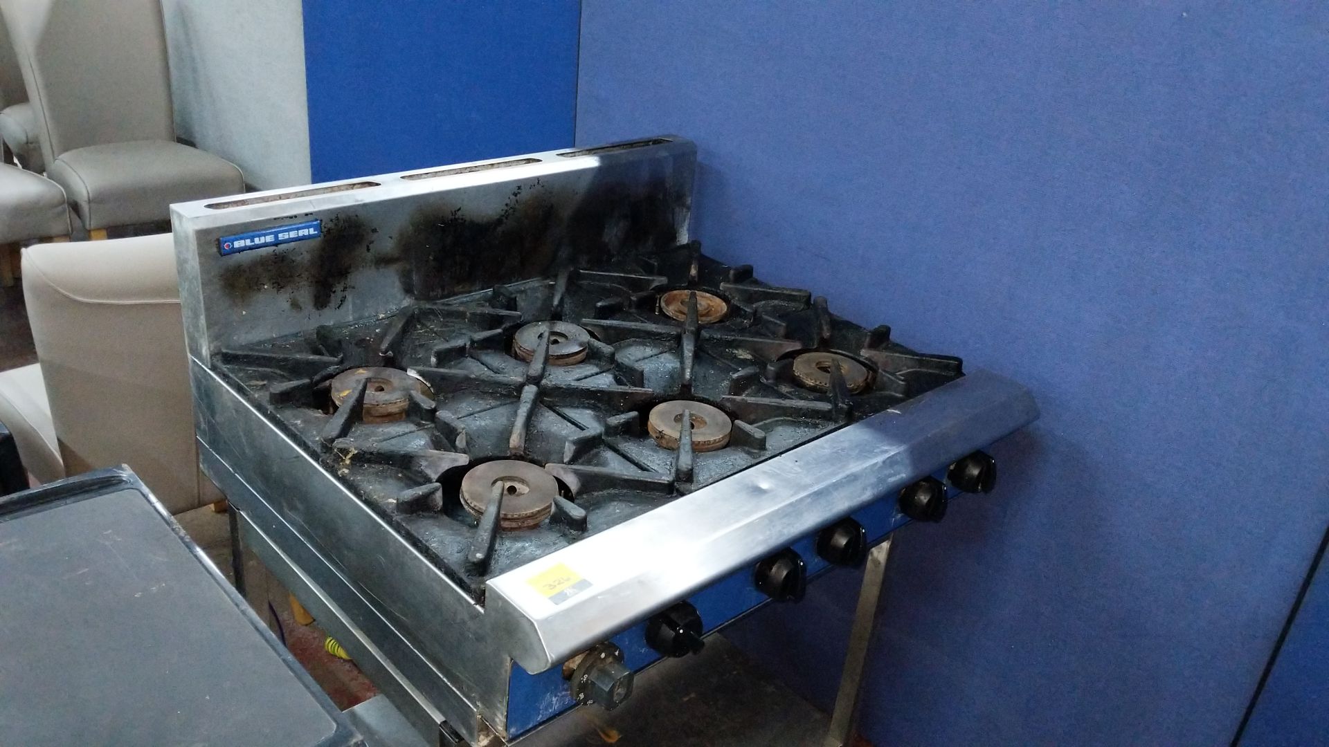 Blue Seal floorstanding 6-ring gas burner, G516DF-LS IMPORTANT: Please remember goods successfully - Image 5 of 9