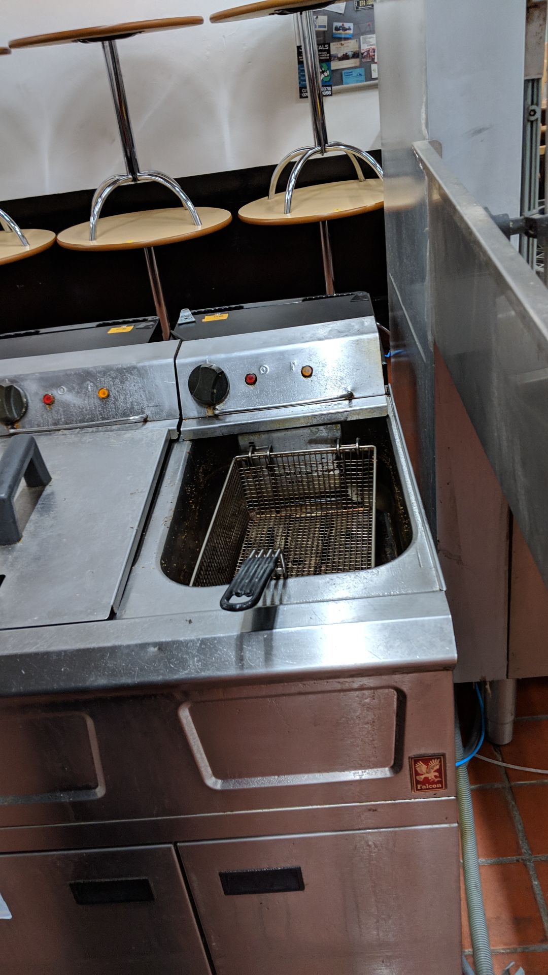 Falcon floorstanding stainless steel twin deep fat fryer Lots 80 - 95 & 168 - 249 consist of café - Image 7 of 8