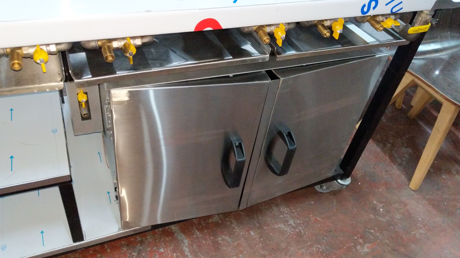 12 burner natural gas range/cooker incorporating 2 ovens below, 10M-2L-02, with date of - Image 5 of 16