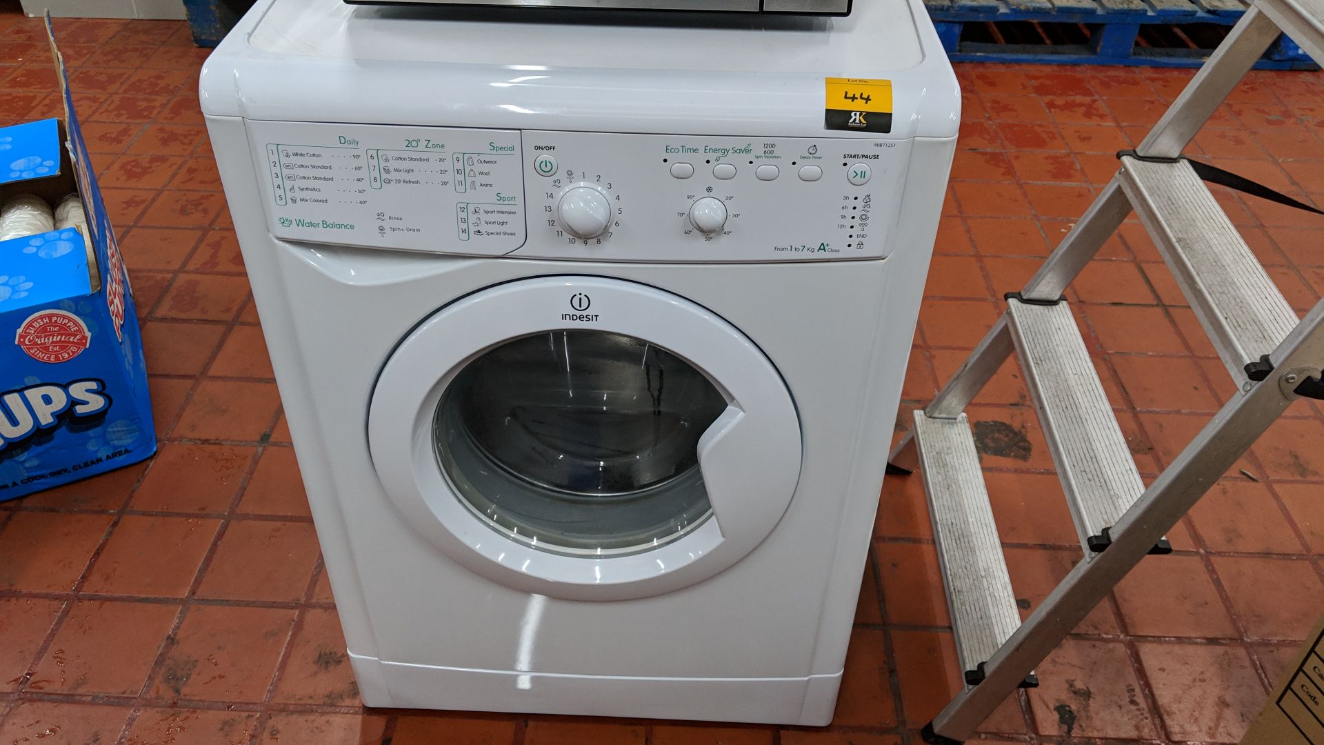 Indesit washing machine model IWB71251Eco IMPORTANT: Please remember goods successfully bid upon - Image 2 of 9