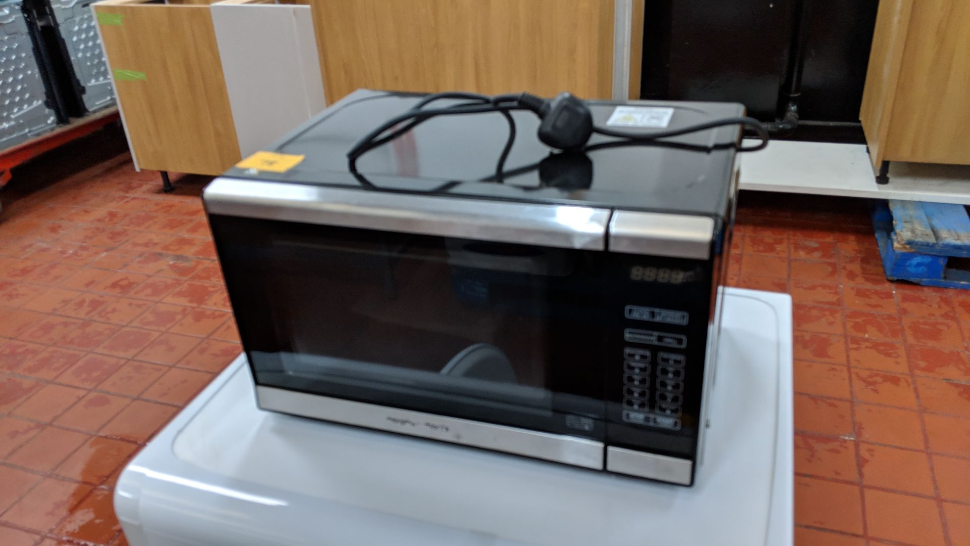 Morphy Richards microwave oven with grill model EG820CPT IMPORTANT: Please remember goods
