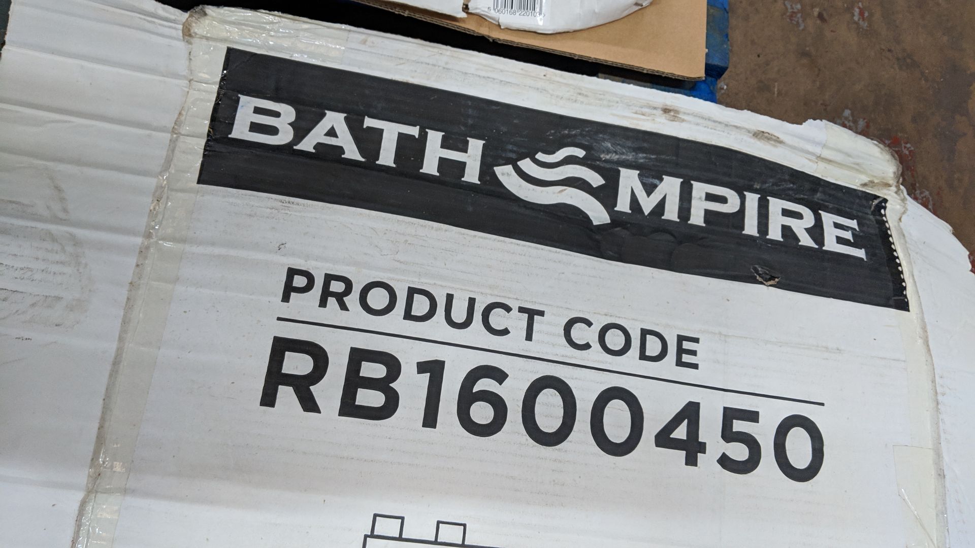 Bath Empire model RB1600 450 chrome finish radiator Lots 100 - 142 & 146 - 167 are being sold on - Bild 4 aus 4