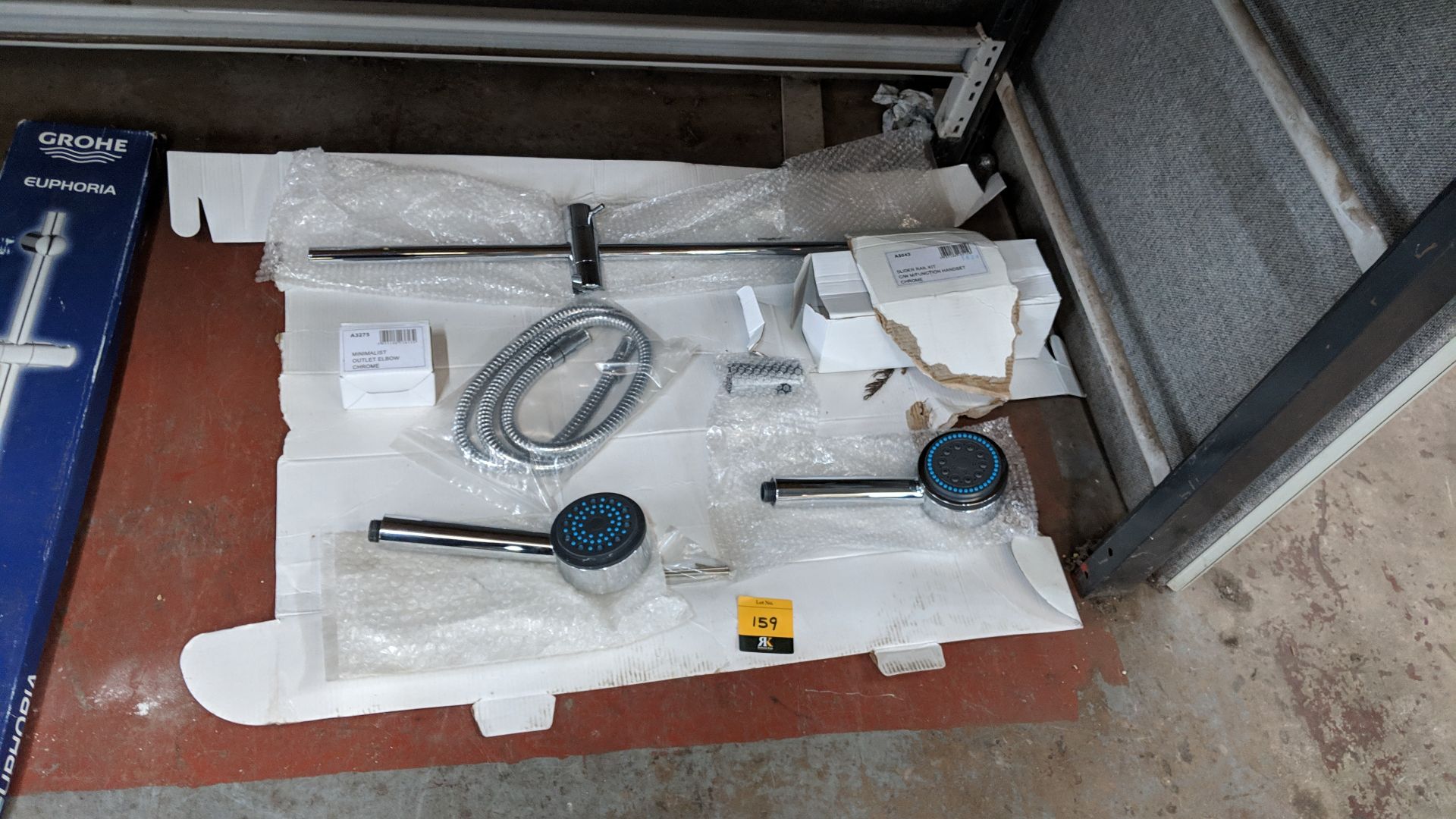 Slider rail kit with pair of shower heads Lots 100 - 142 & 146 - 167 are being sold on behalf of a - Image 2 of 4