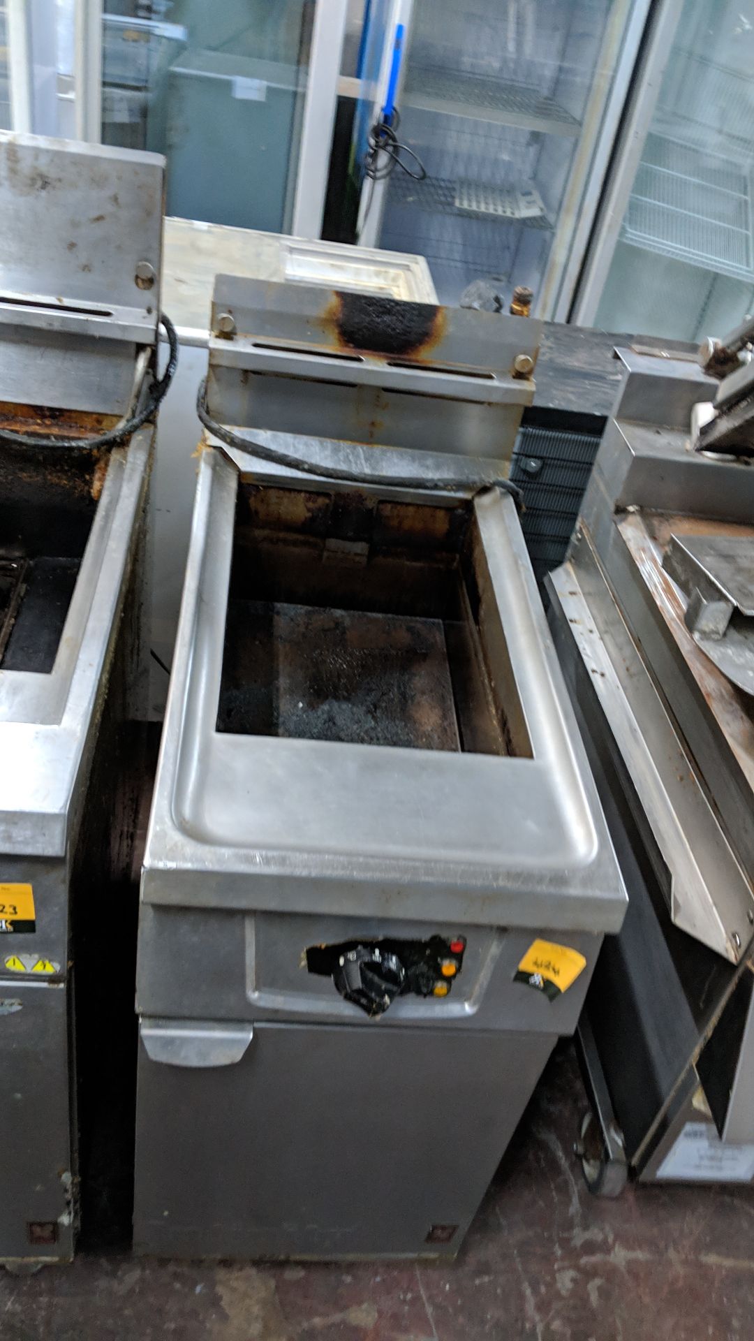 Falcon stainless steel floorstanding fryer IMPORTANT: Please remember goods successfully bid upon - Image 6 of 6