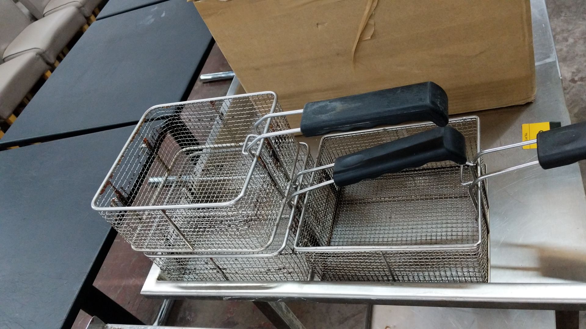 3 off square fryer baskets IMPORTANT: Please remember goods successfully bid upon must be paid for - Image 3 of 3