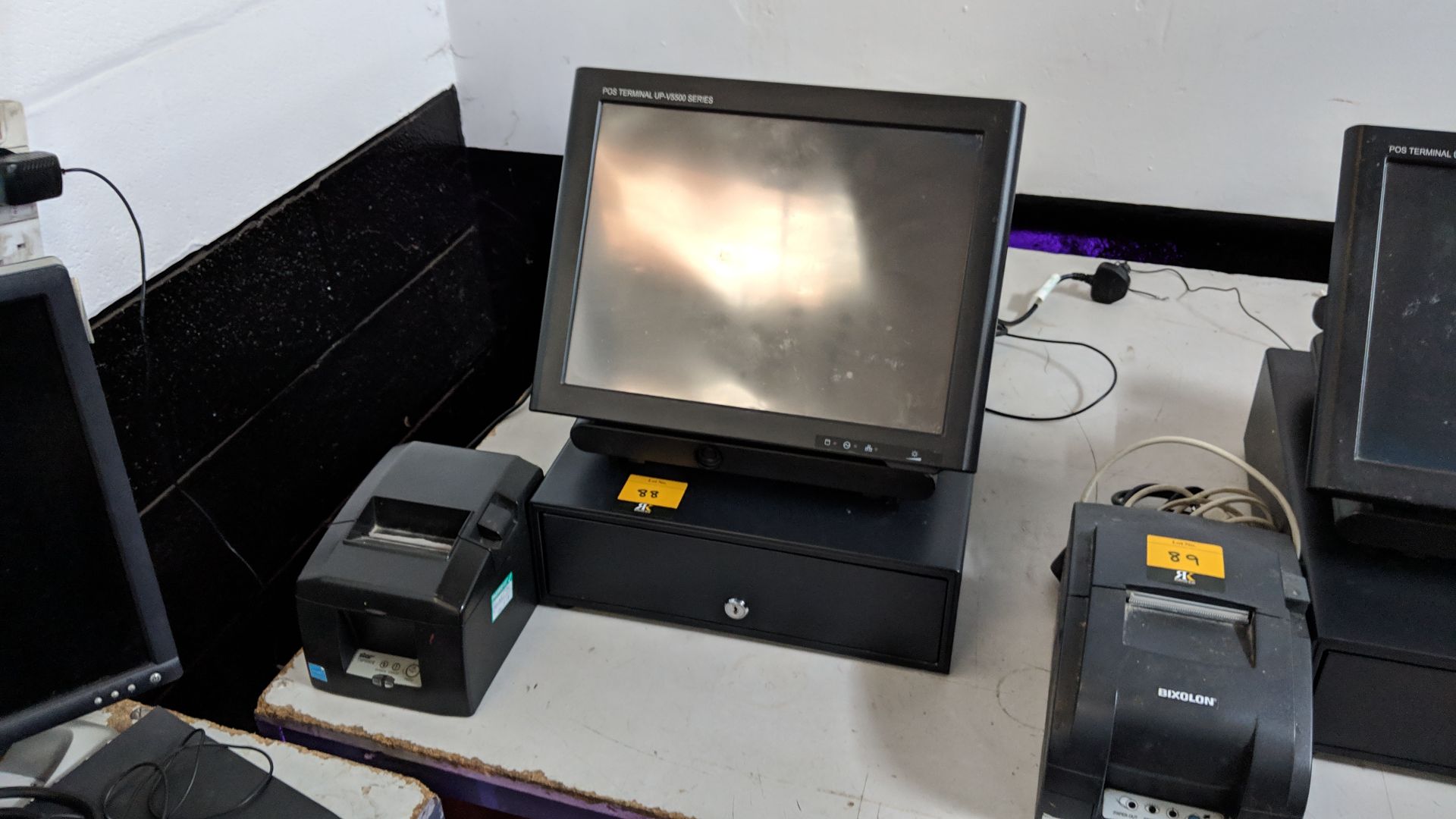 EPOS terminal UP-V5500 including cash drawer plus thermal receipt printer Lots 80 - 95 & 168 - 249 - Image 2 of 9