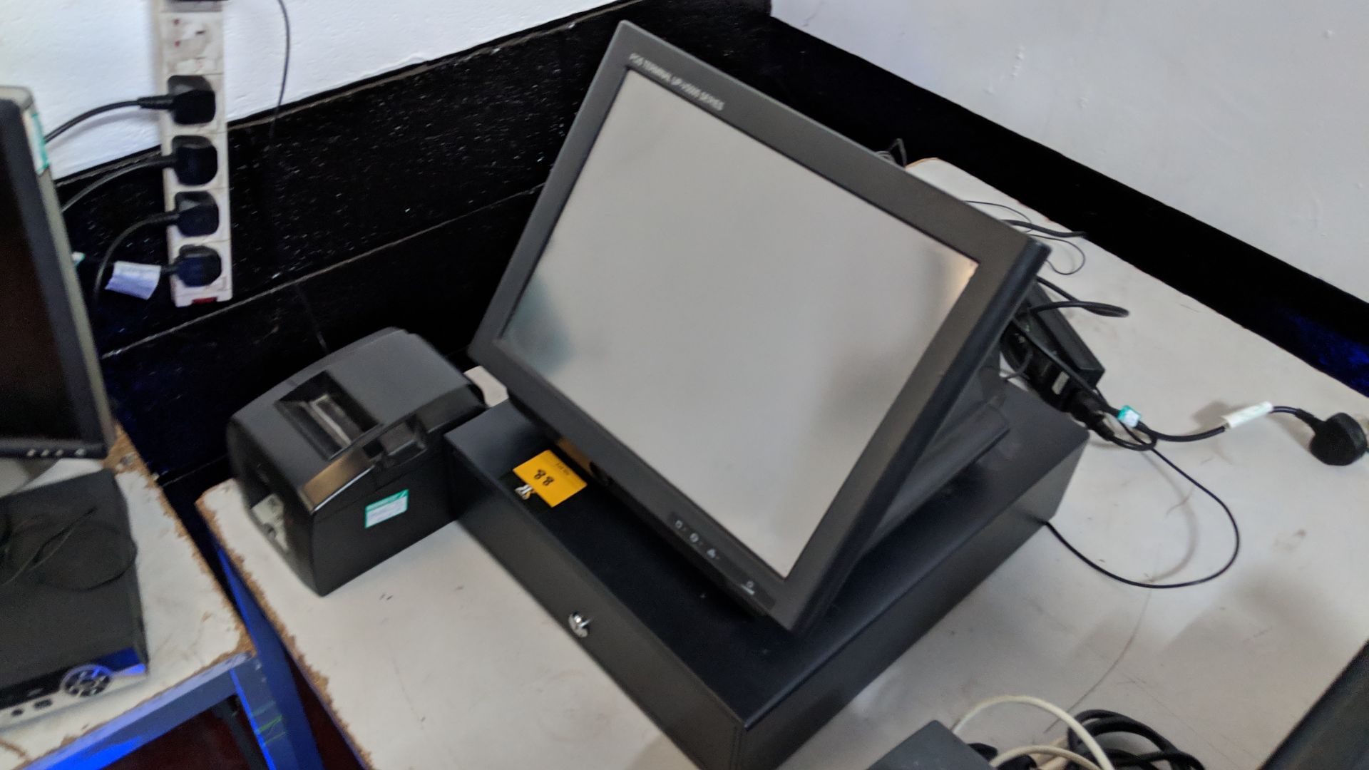 EPOS terminal UP-V5500 including cash drawer plus thermal receipt printer Lots 80 - 95 & 168 - 249 - Image 8 of 9