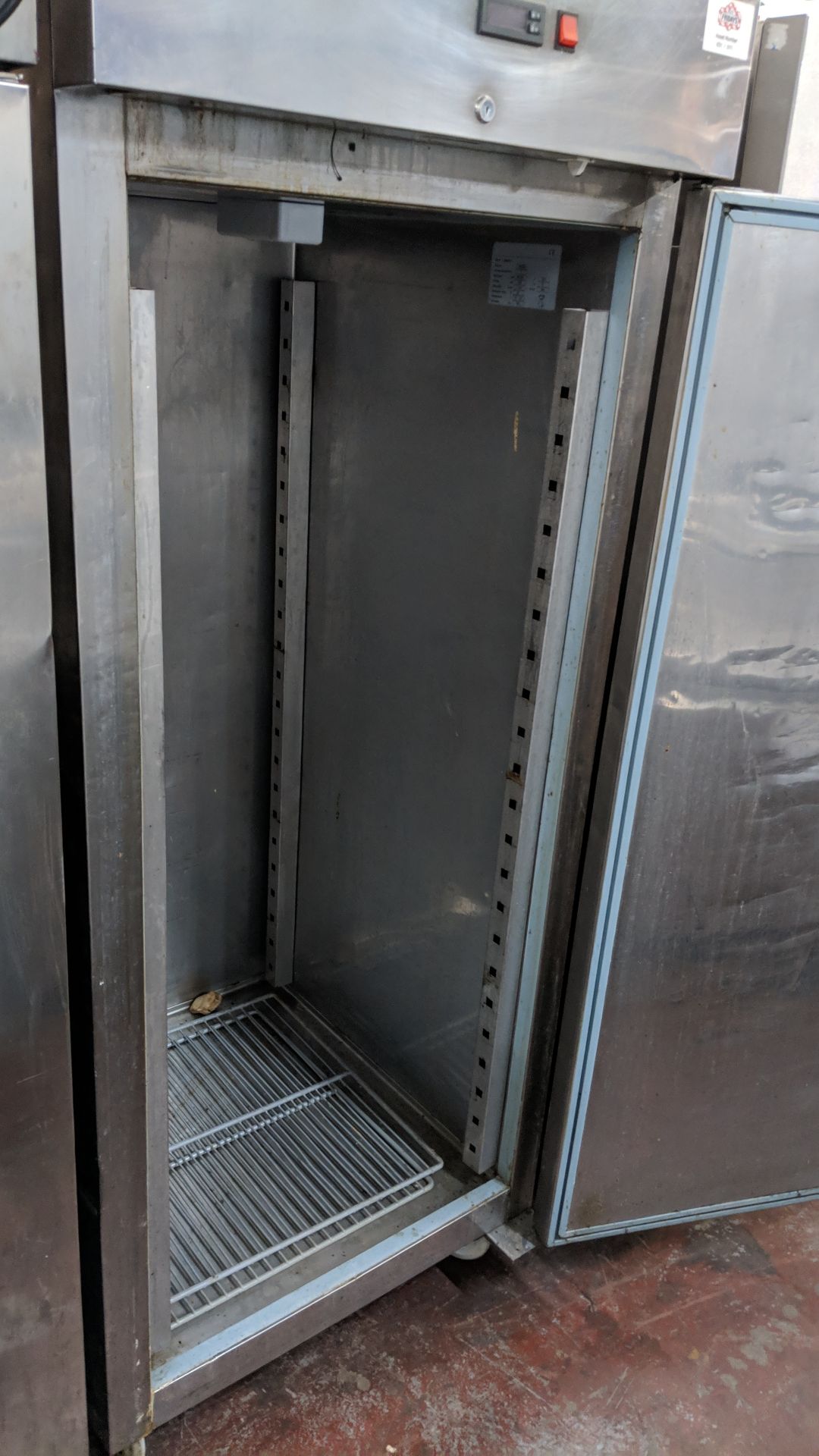 Stainless steel tall fridge, GN650TN IMPORTANT: Please remember goods successfully bid upon must - Image 3 of 5