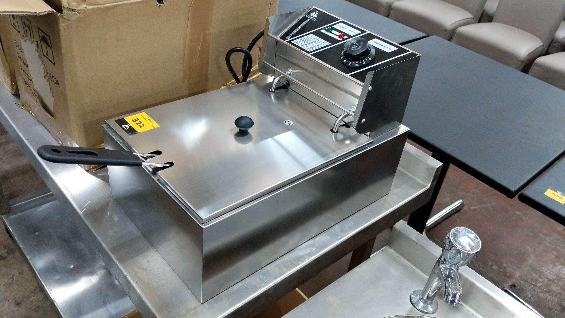 Benchtop stainless steel deep fat fryer, boxed, appears unused IMPORTANT: Please remember goods - Image 4 of 4