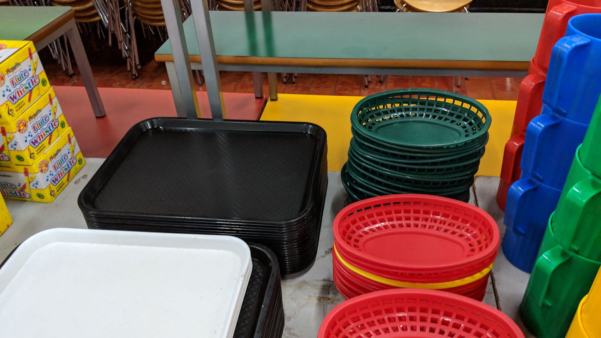 Double row of plastic trays, baskets & cloches Lots 80 - 95 & 168 - 249 consist of café furniture, - Bild 5 aus 6